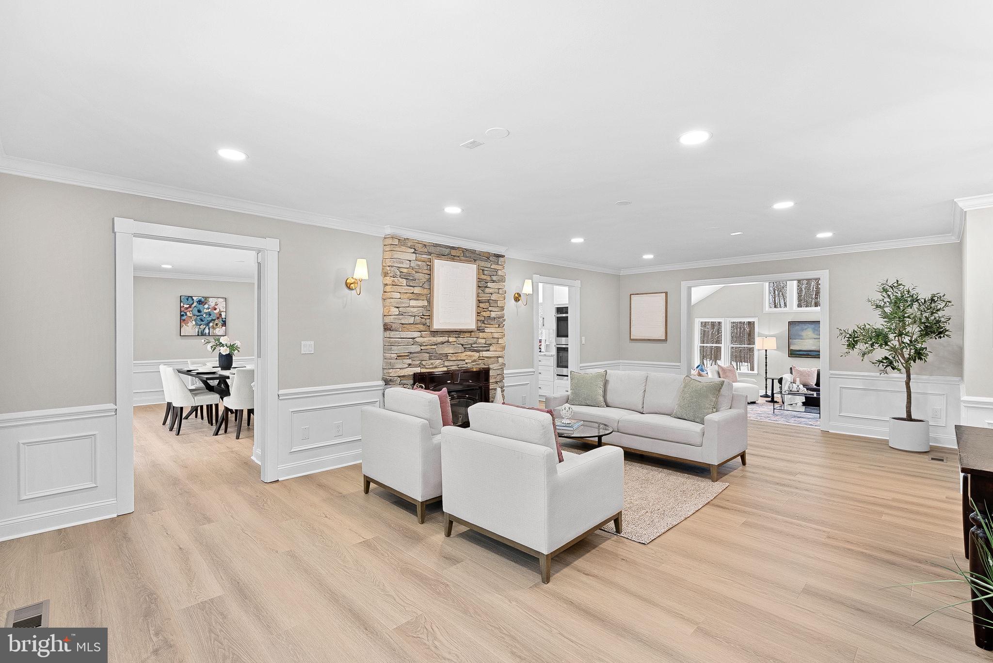 STONELEIGH - Residential