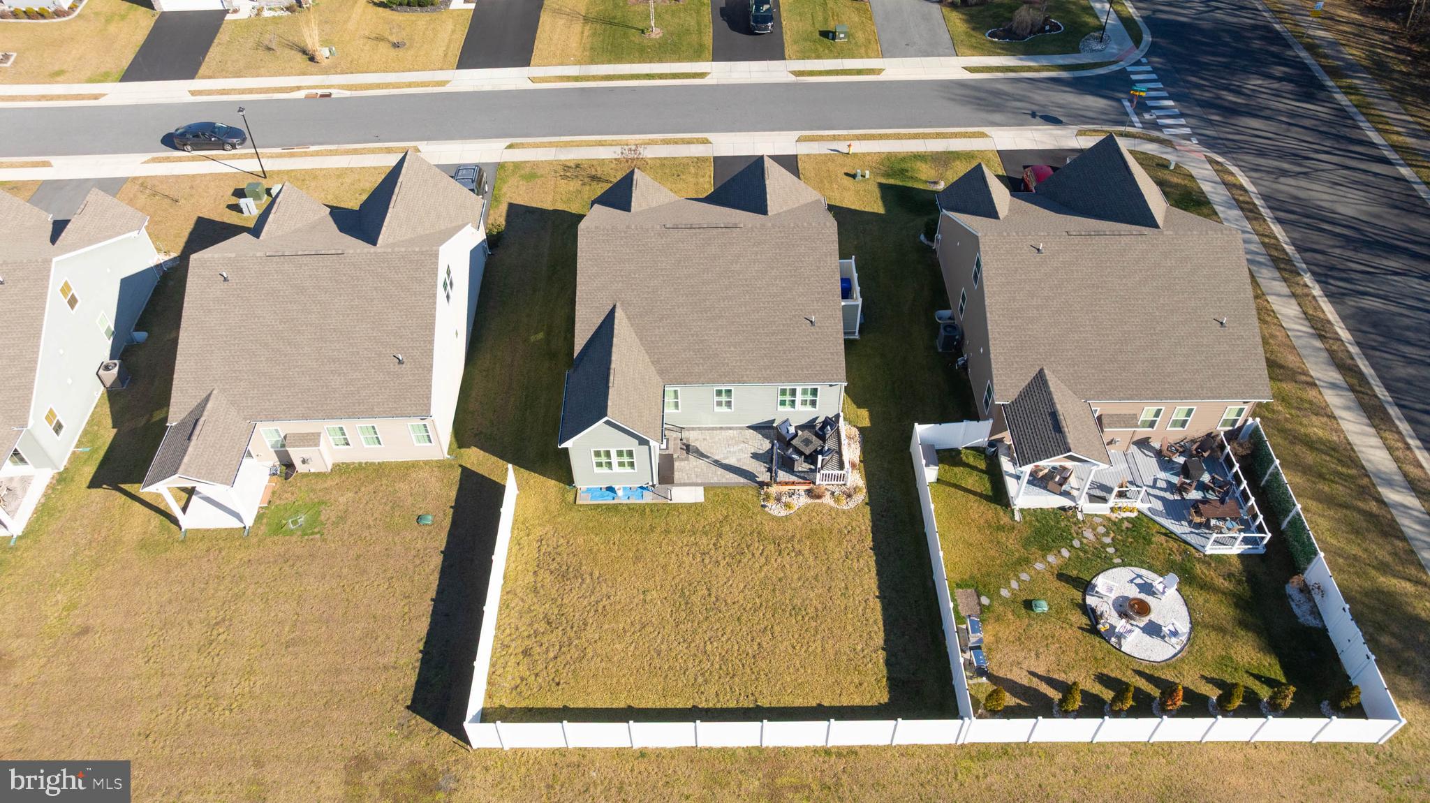 SWANN COVE WEST - Residential