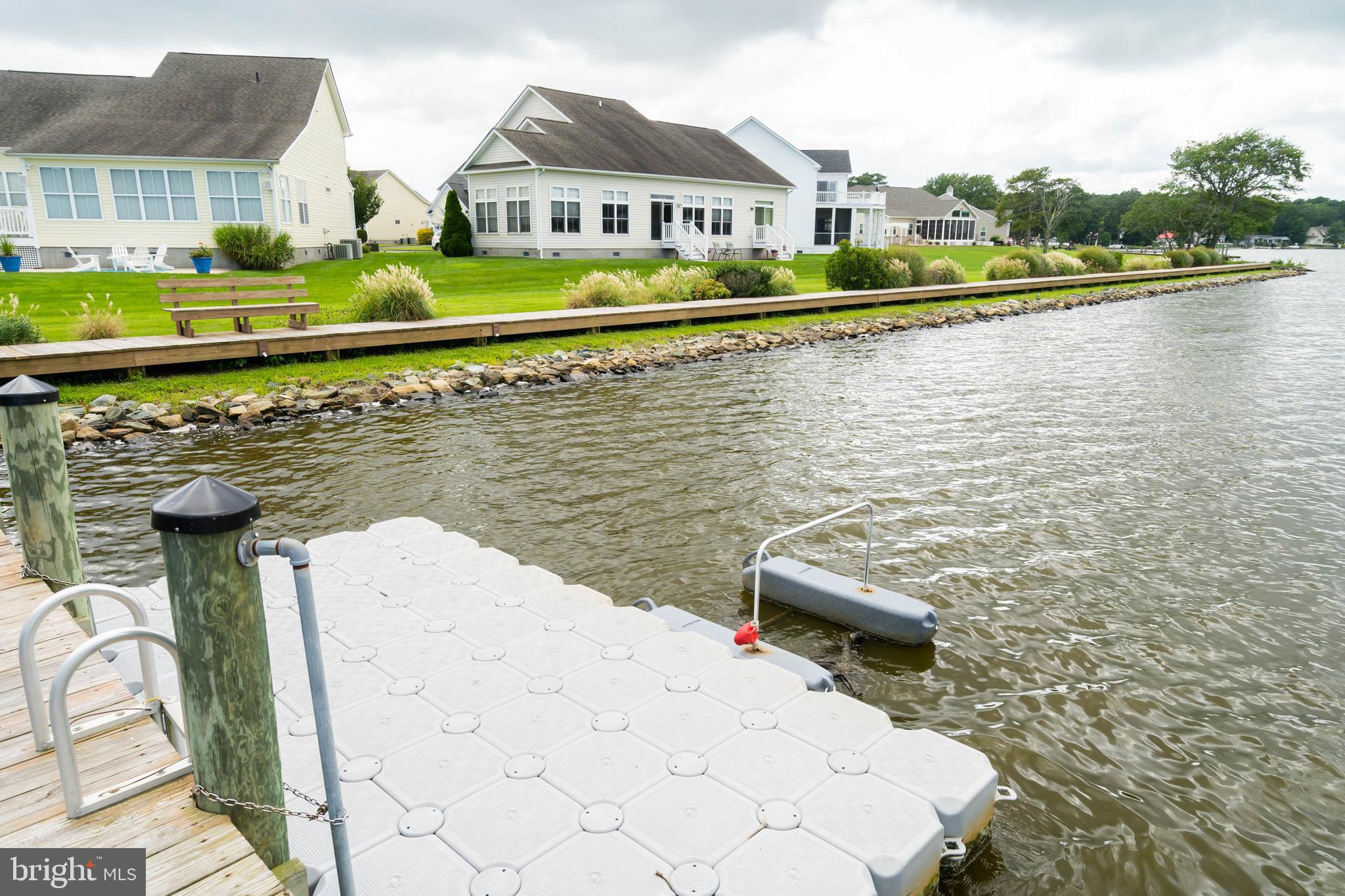 SWANN COVE WEST - Residential