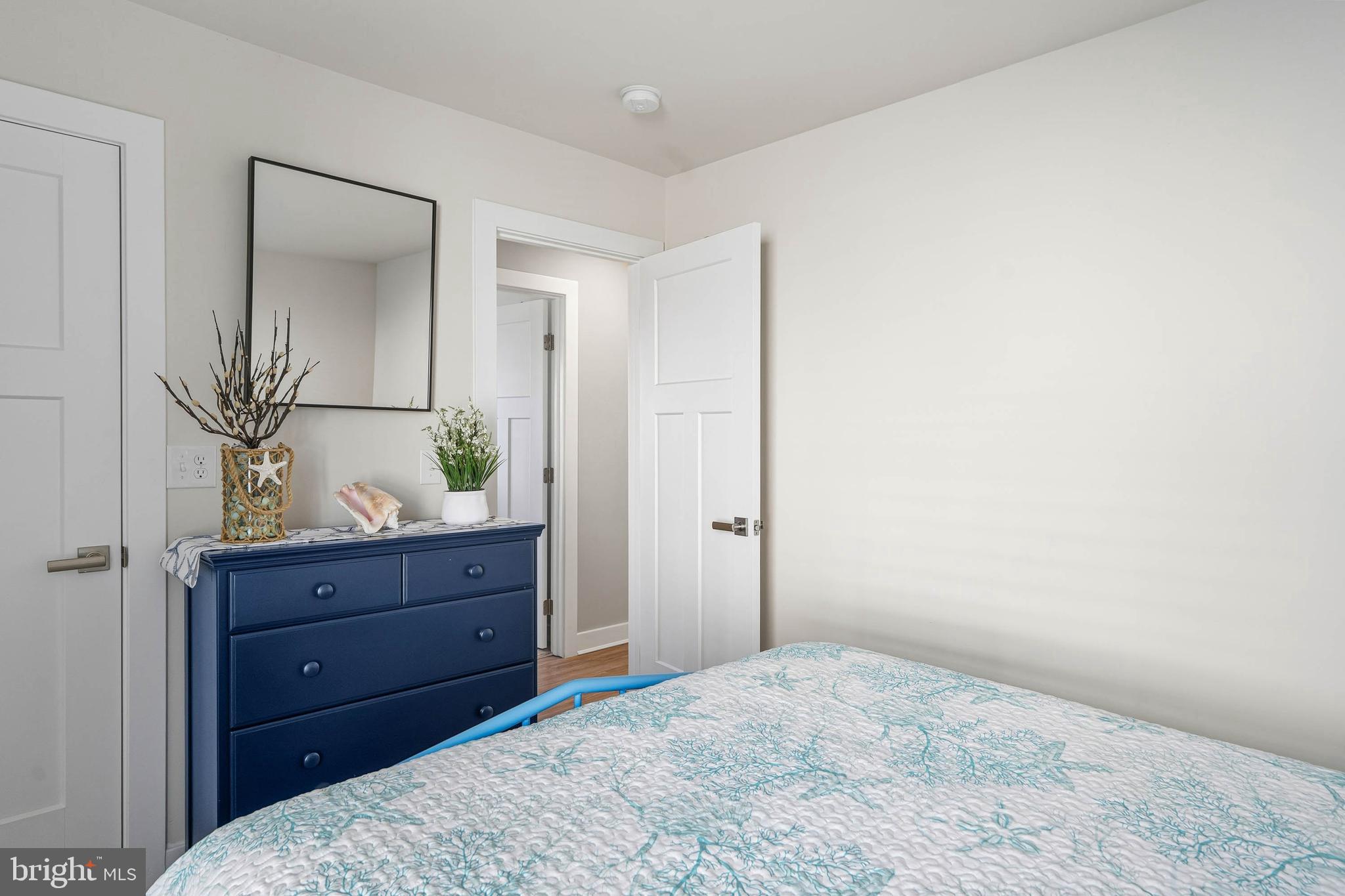 SWANN COVE WEST - Residential