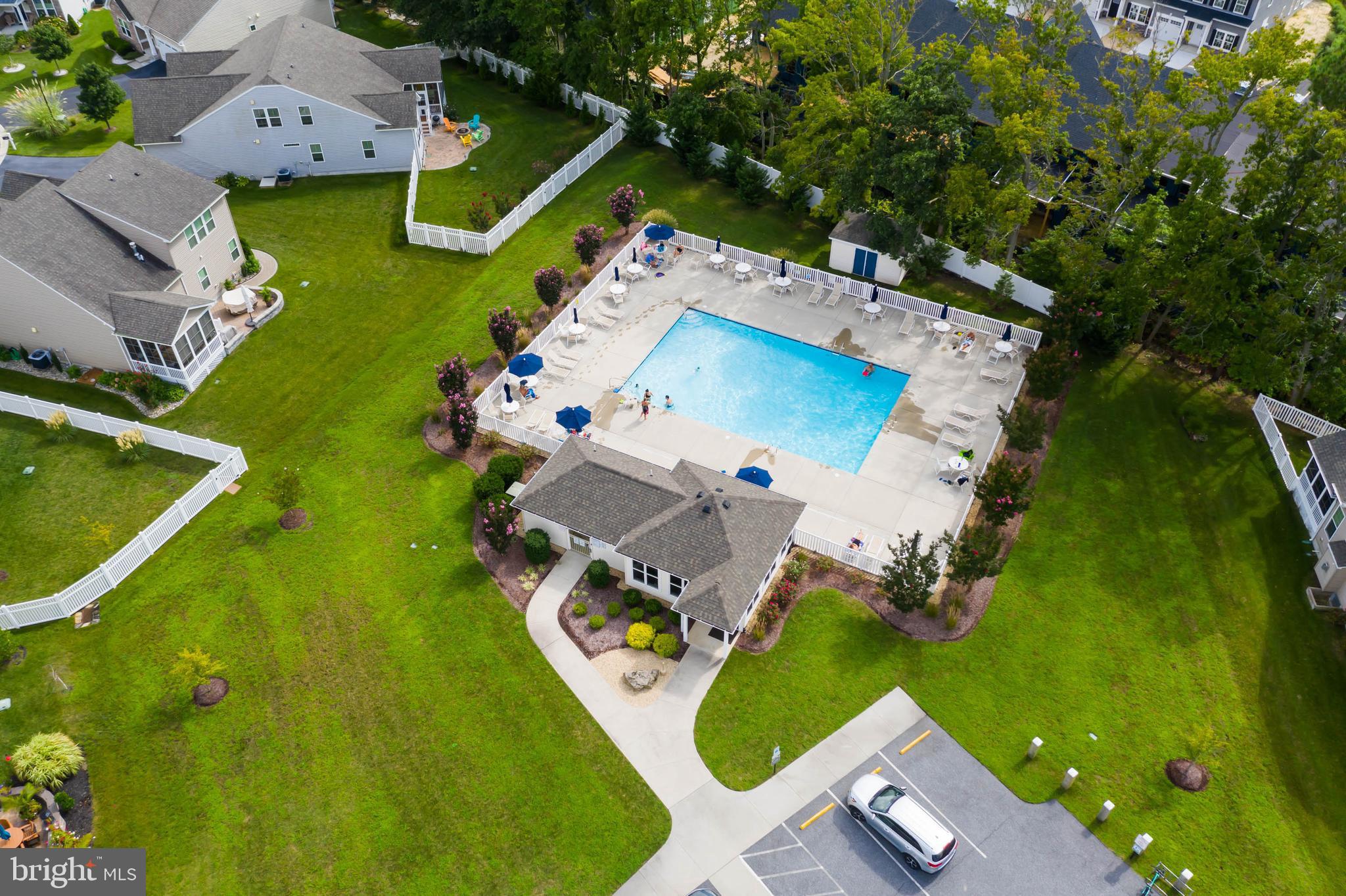 SWANN COVE WEST - Residential