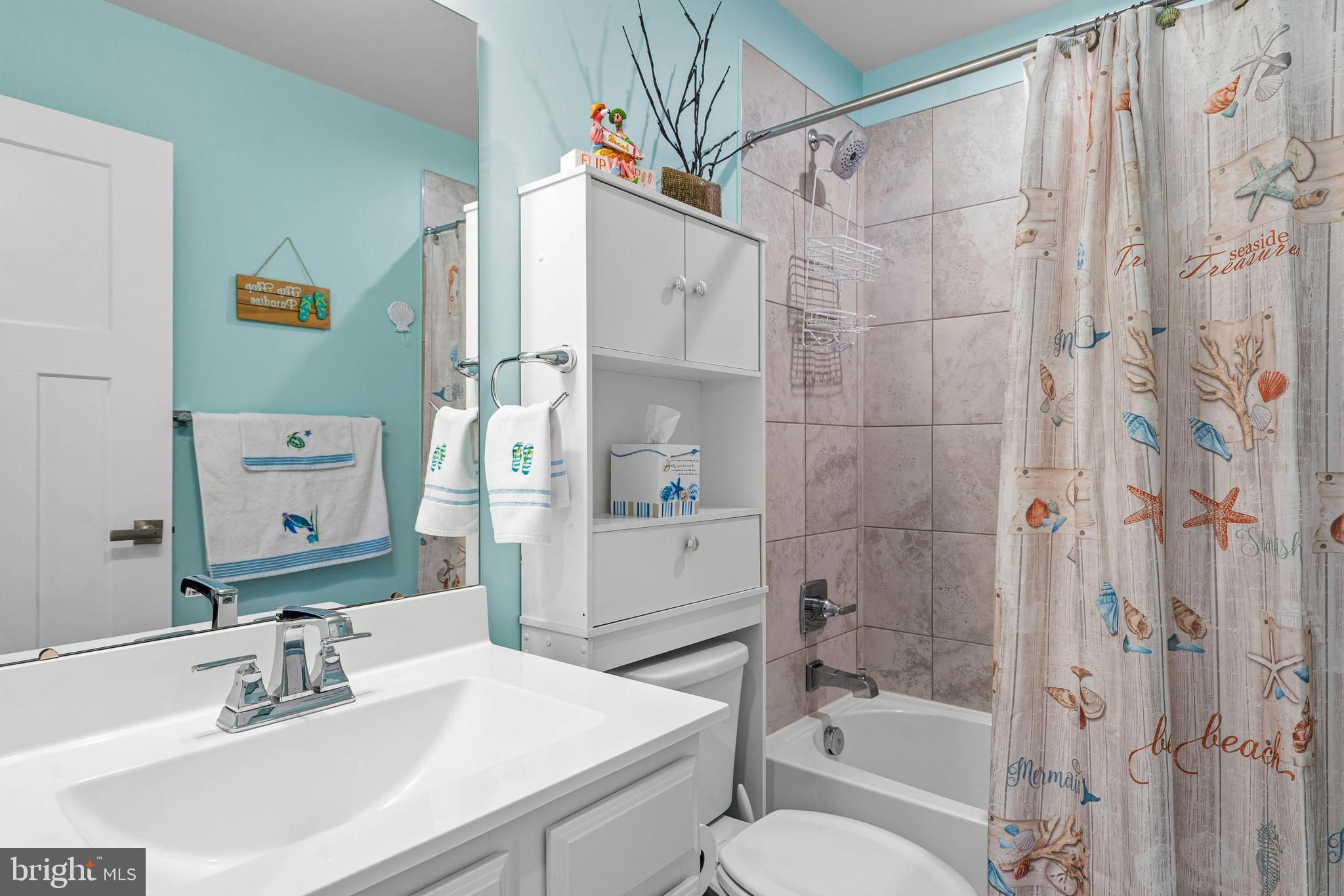 SWANN COVE WEST - Residential