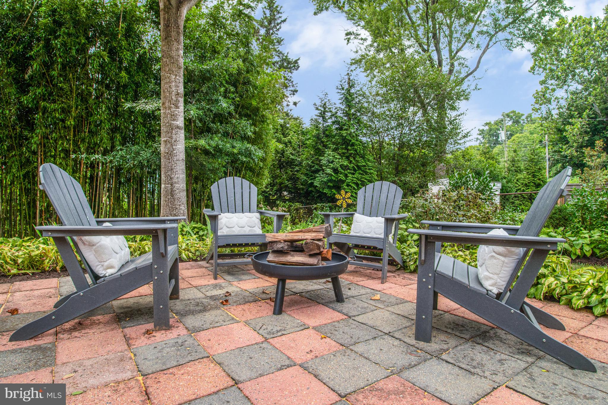 HILLWOOD - Residential