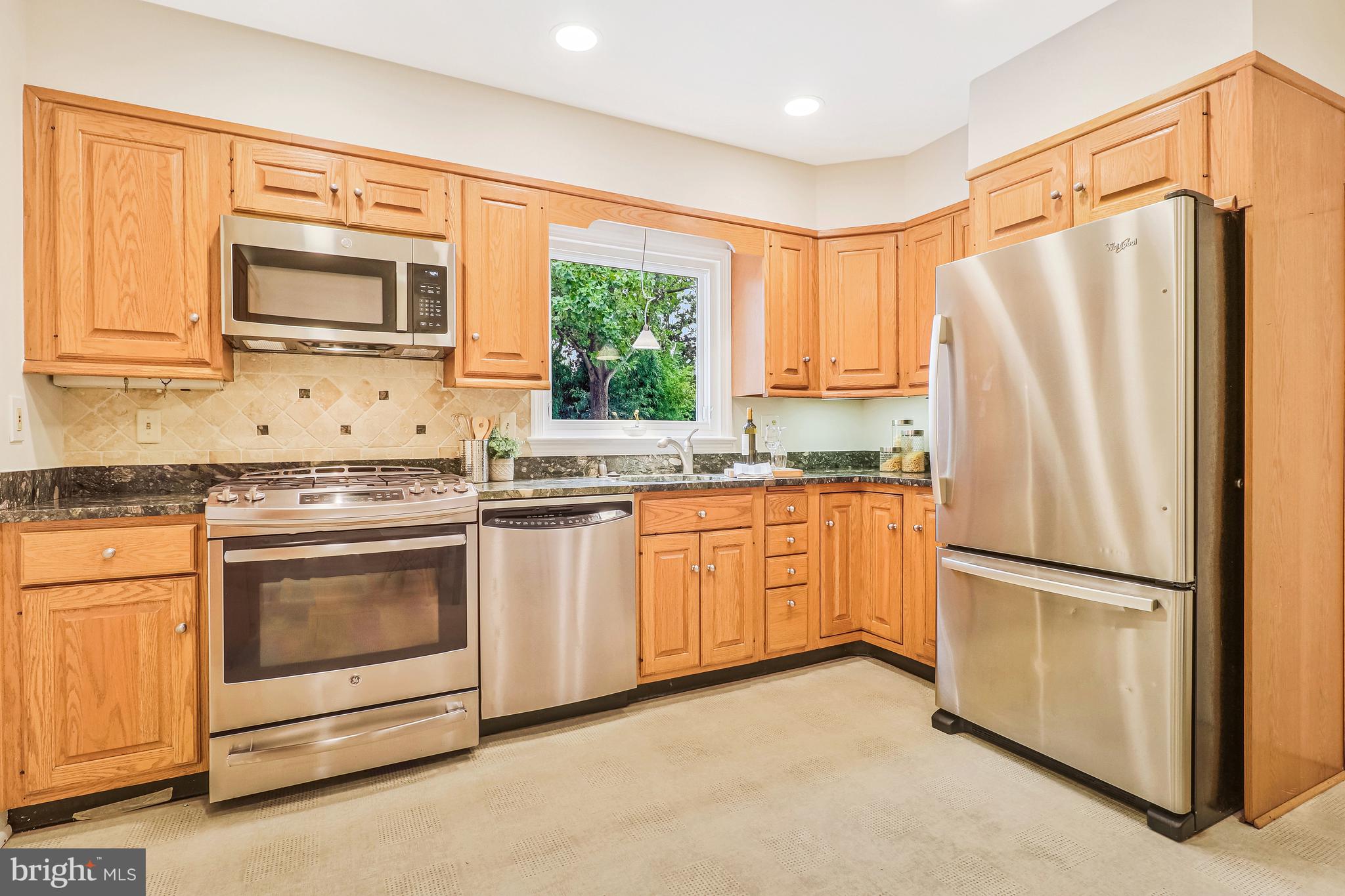 HILLWOOD - Residential