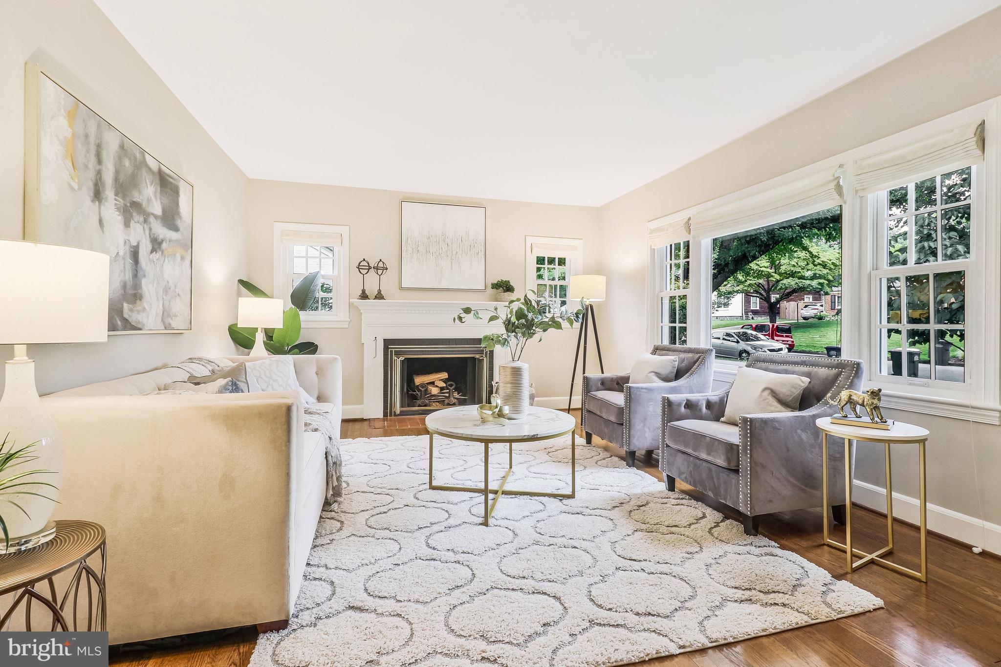 HILLWOOD - Residential