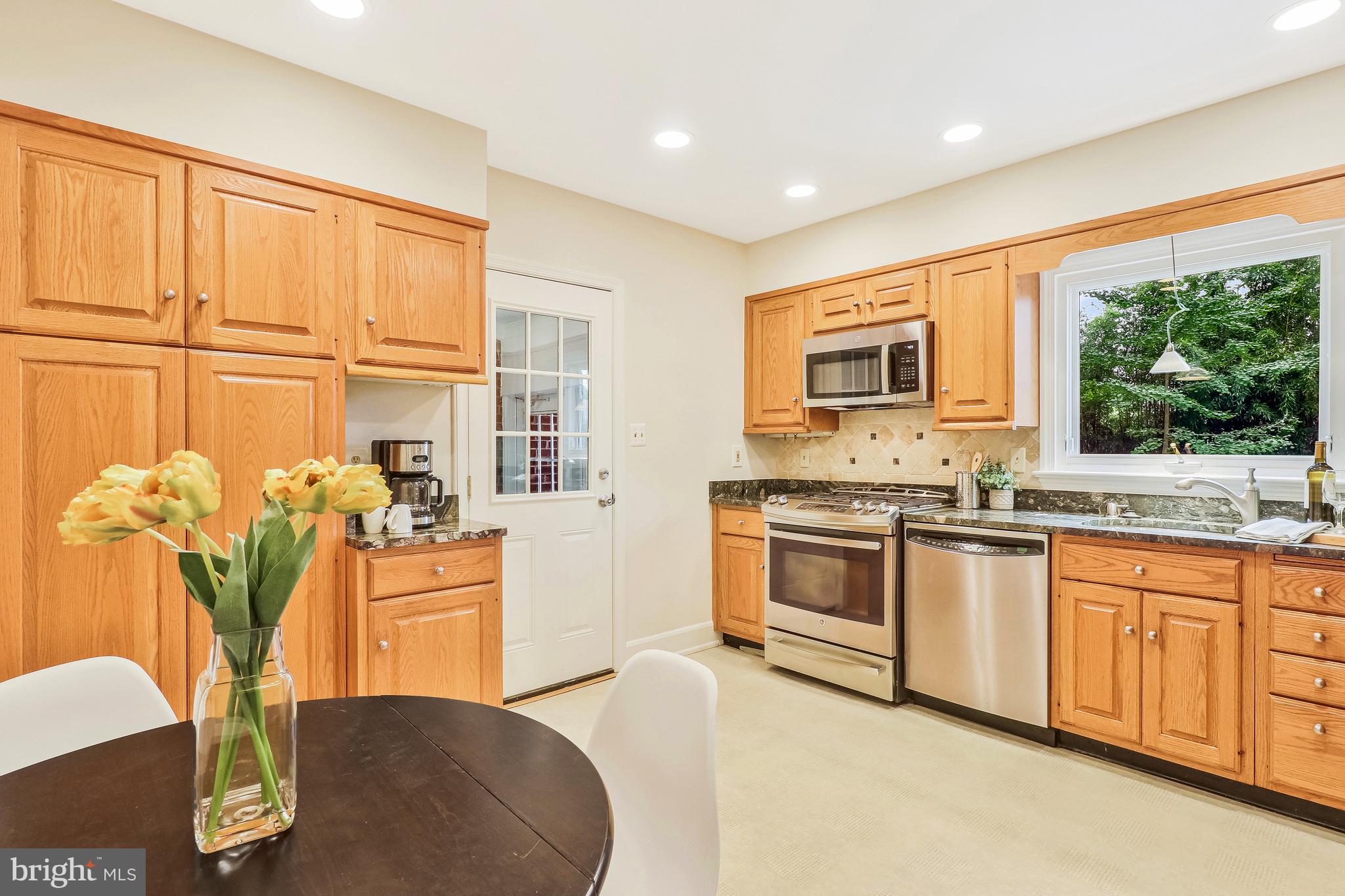 HILLWOOD - Residential