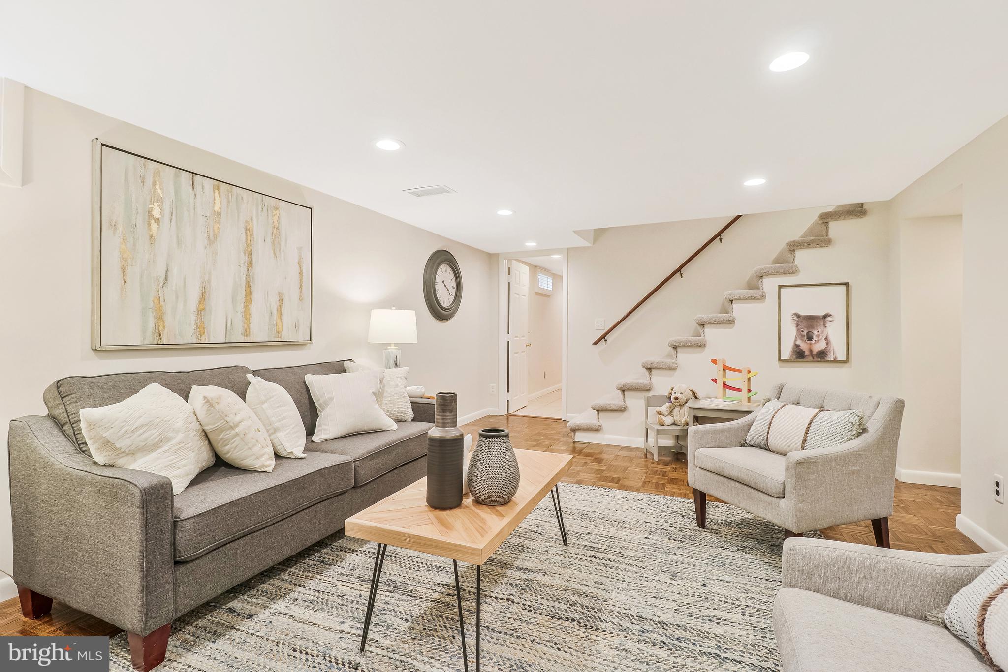 HILLWOOD - Residential