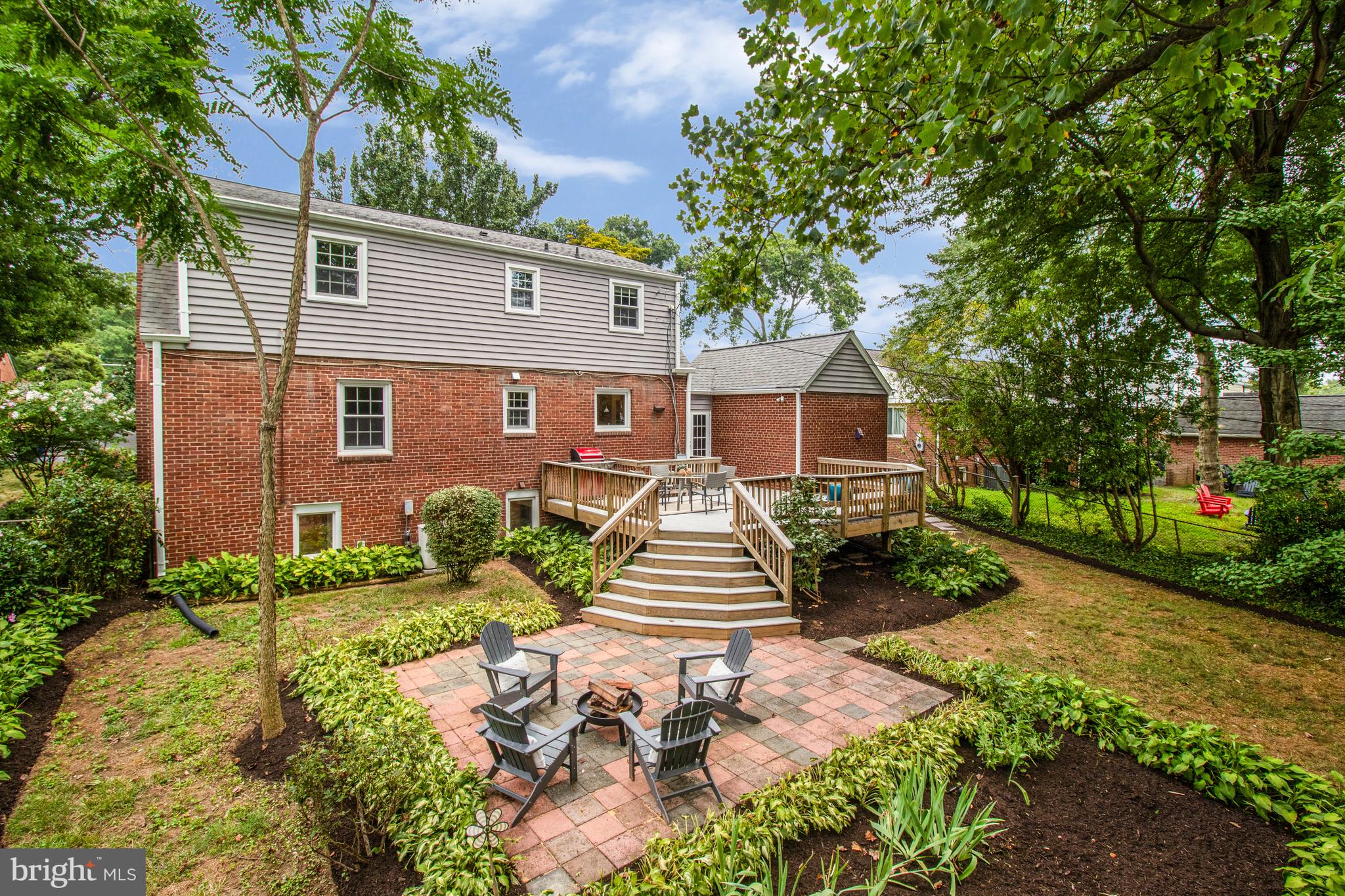 HILLWOOD - Residential