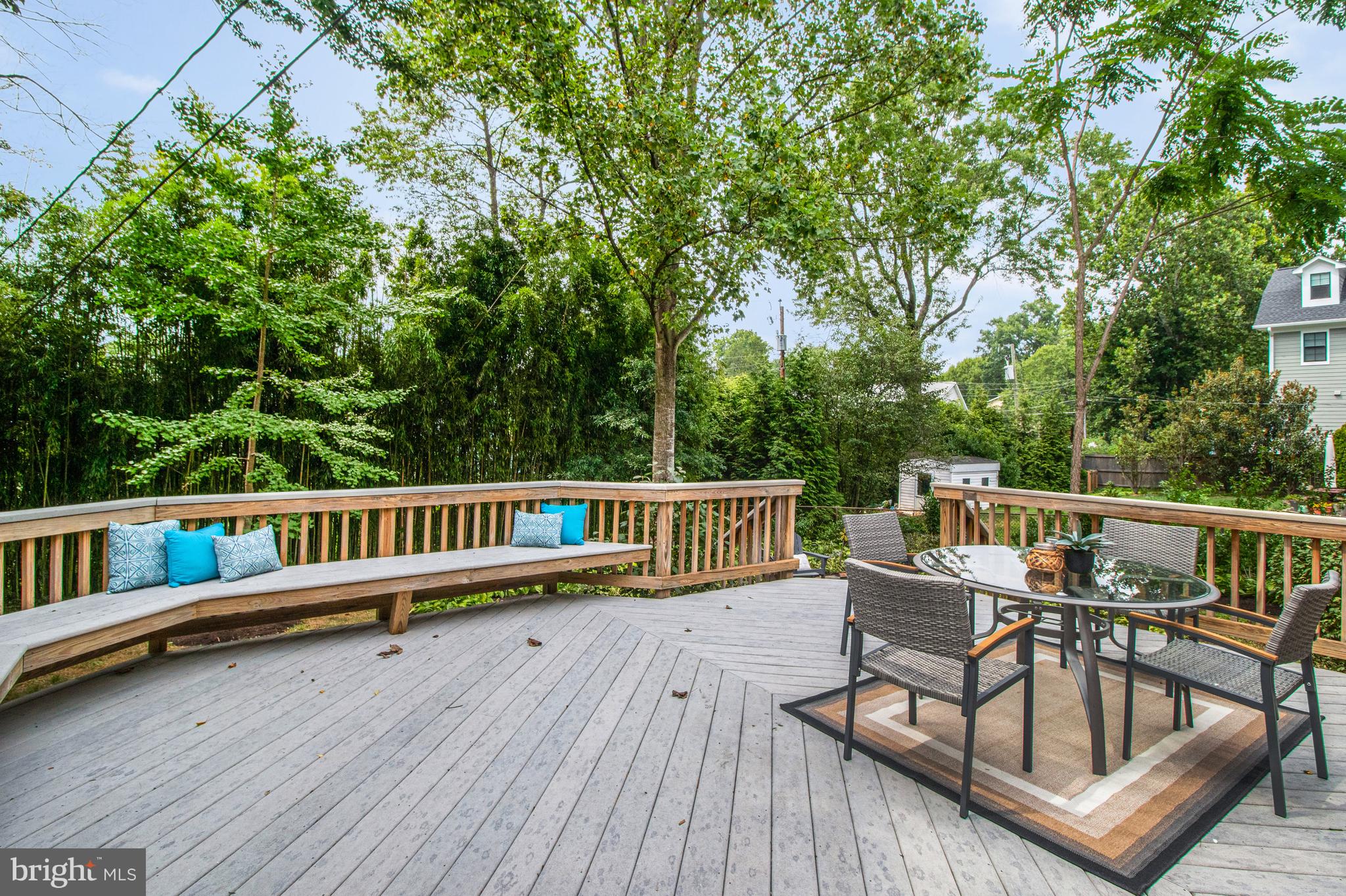 HILLWOOD - Residential