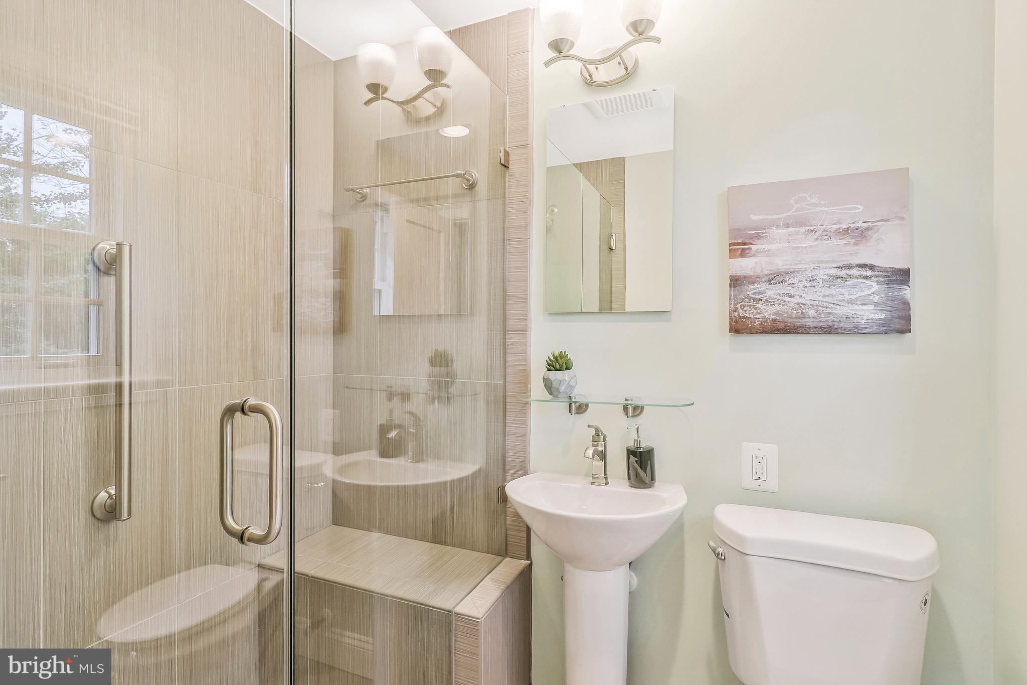 HILLWOOD - Residential