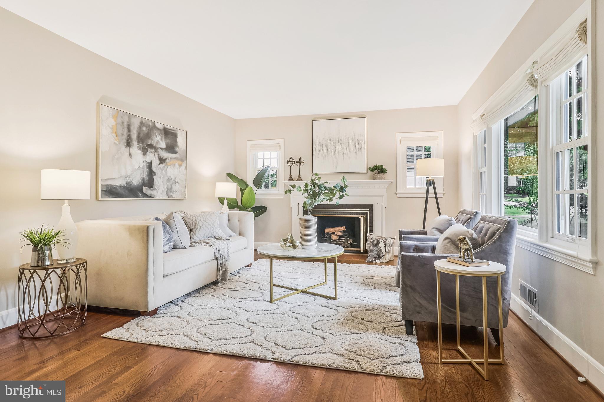 HILLWOOD - Residential