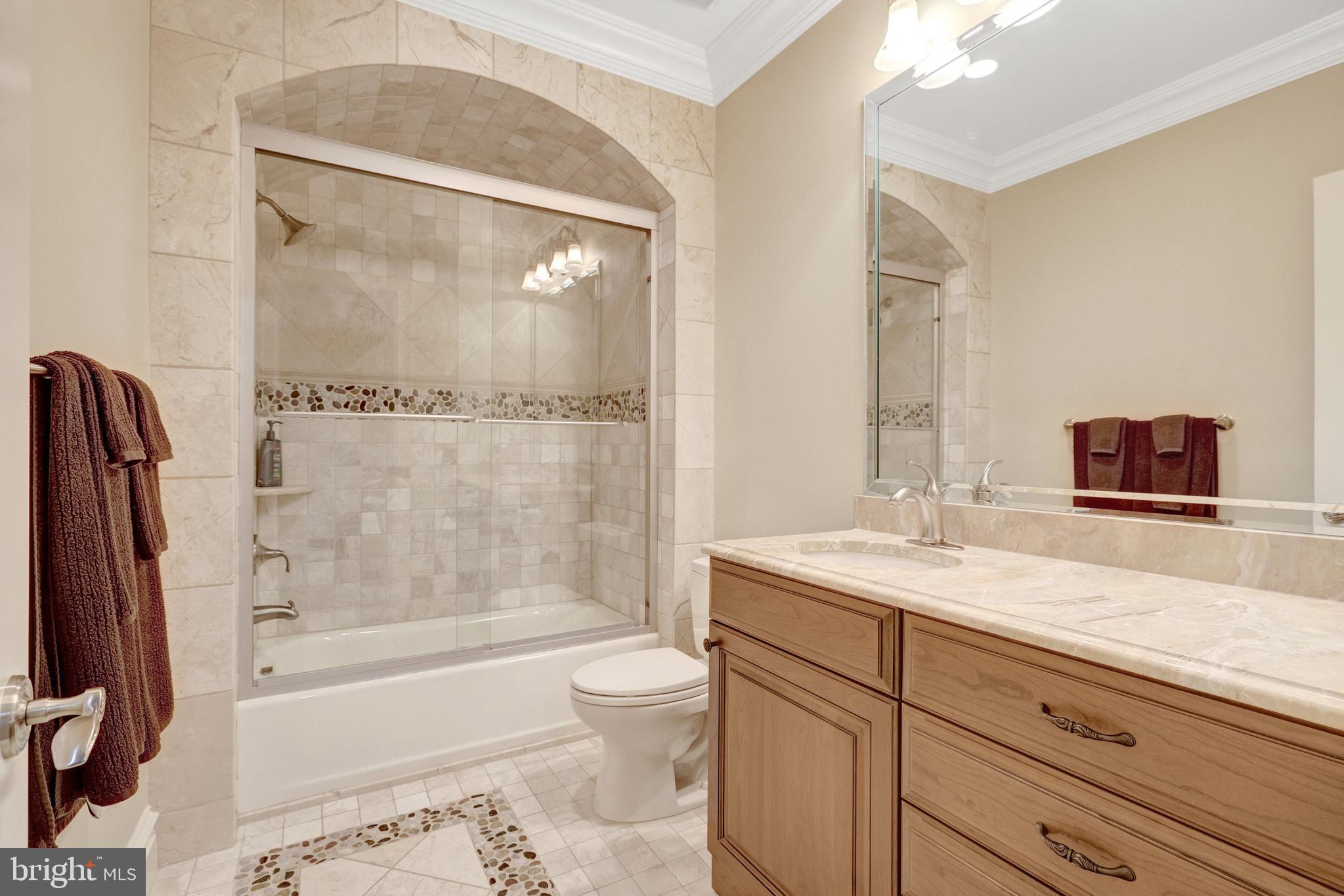 WOODSIDE ESTATES - Residential