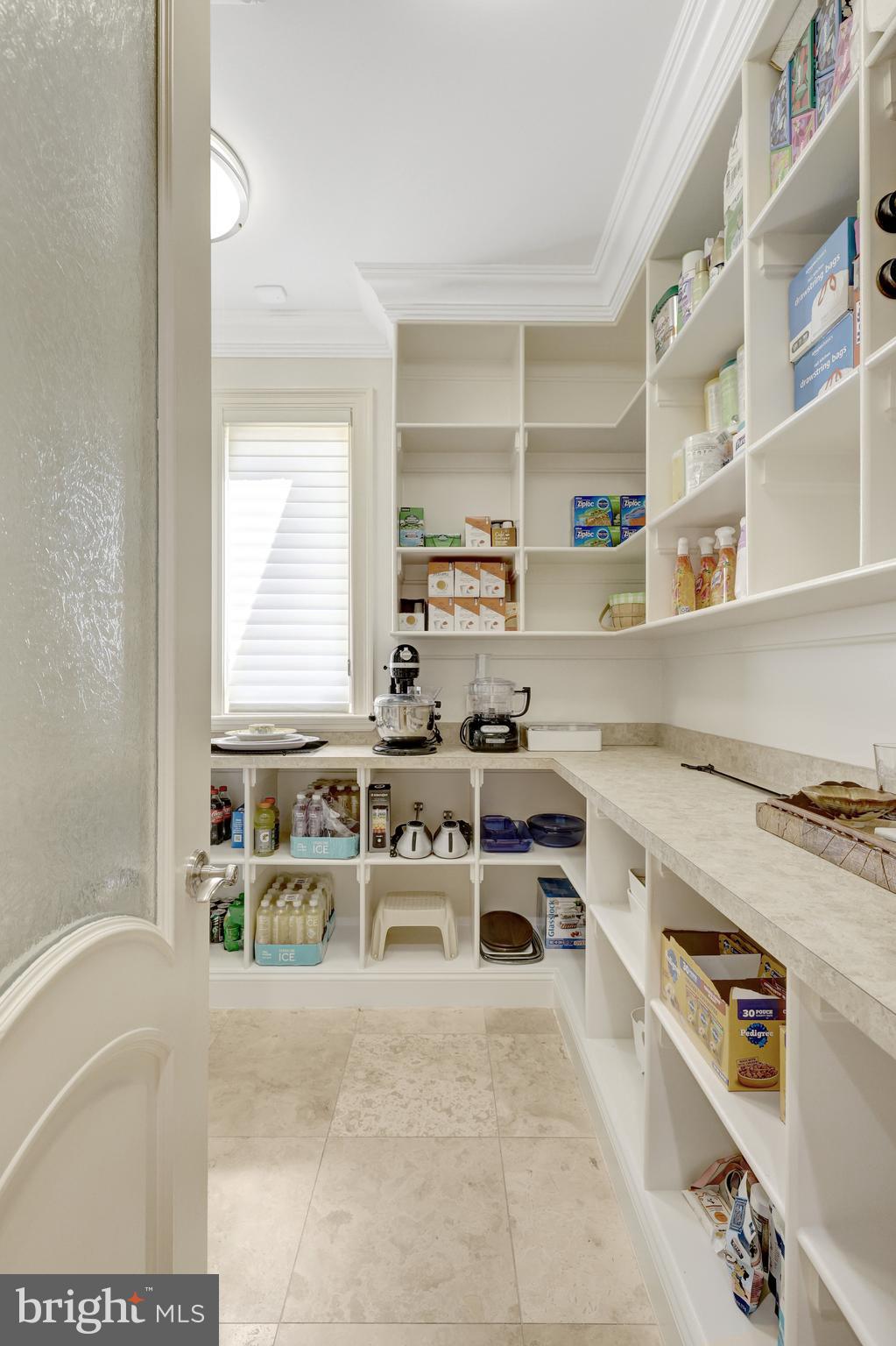 WOODSIDE ESTATES - Residential