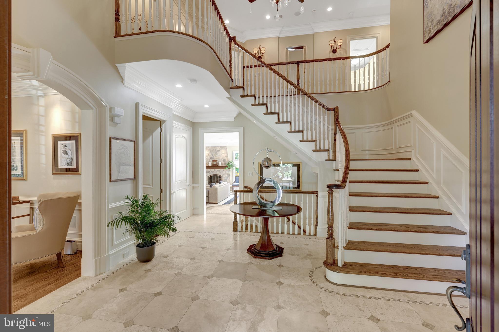 WOODSIDE ESTATES - Residential