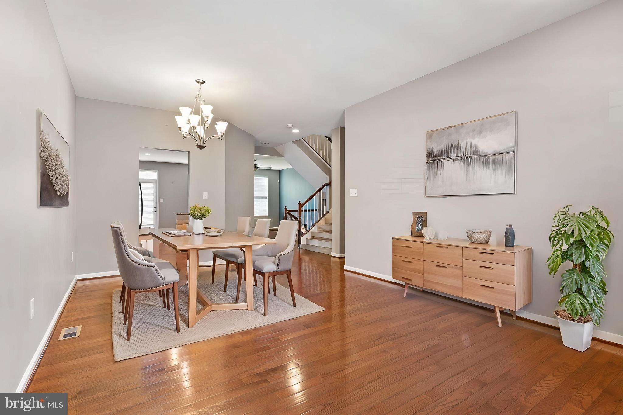 546 CANAL DRIVE