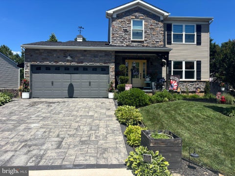 Homes For Sale - 4703 Greencove Circle<br/> BALTIMORE, MD 21219