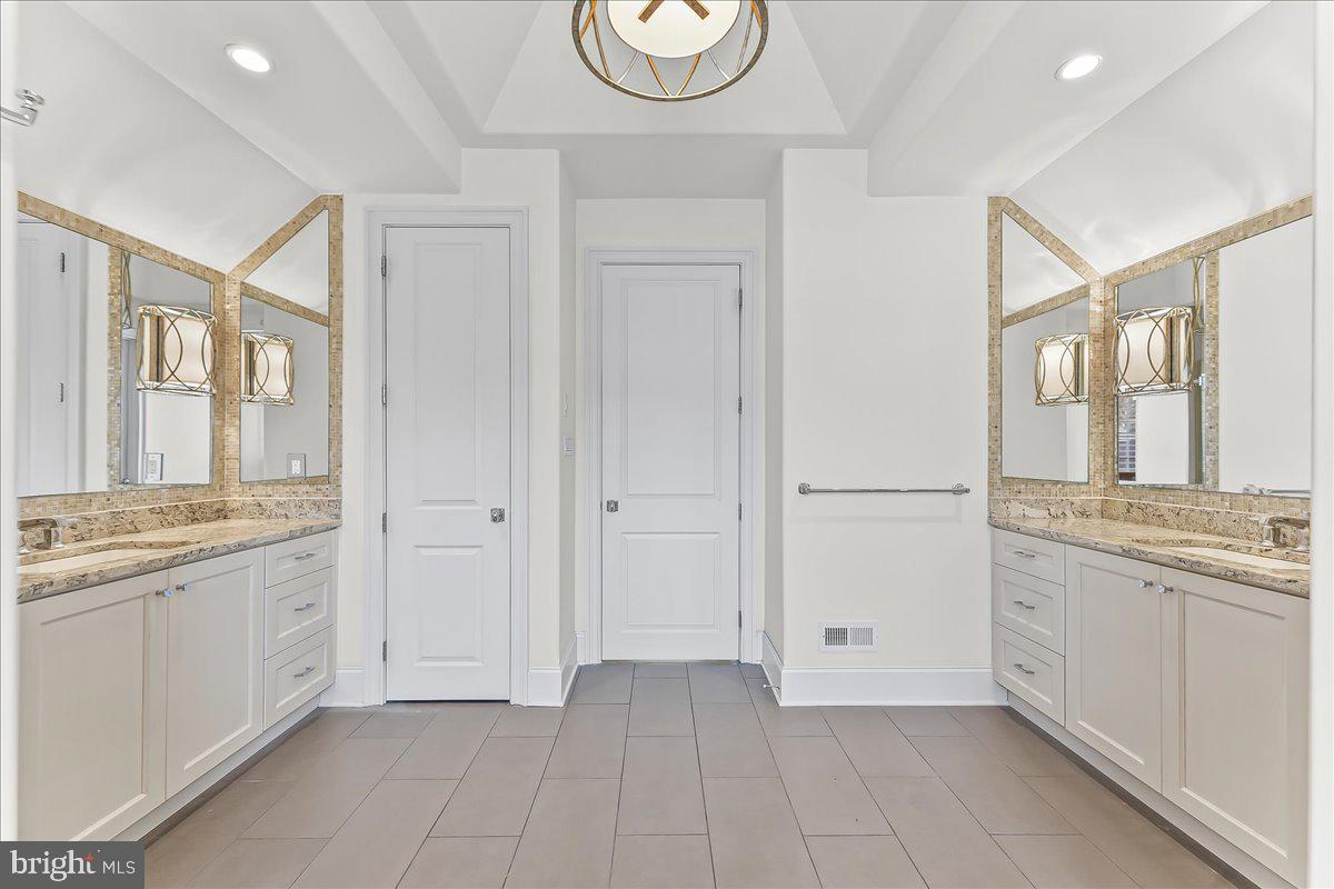 HAVERFORD RESERVE - Residential