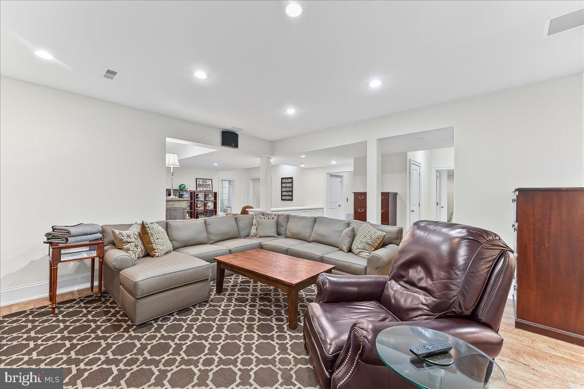 HAVERFORD RESERVE - Residential