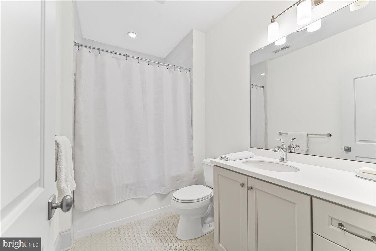 HAVERFORD RESERVE - Residential