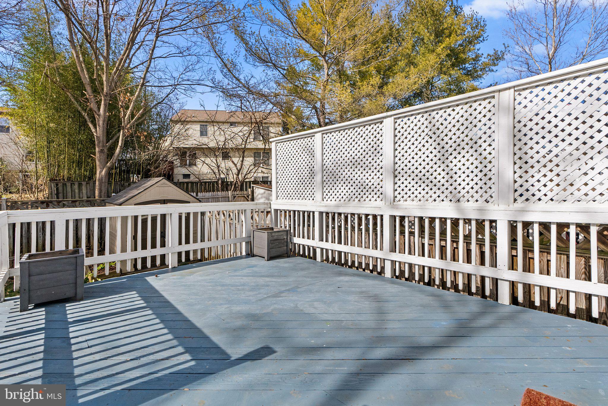 STONEGATE - Residential