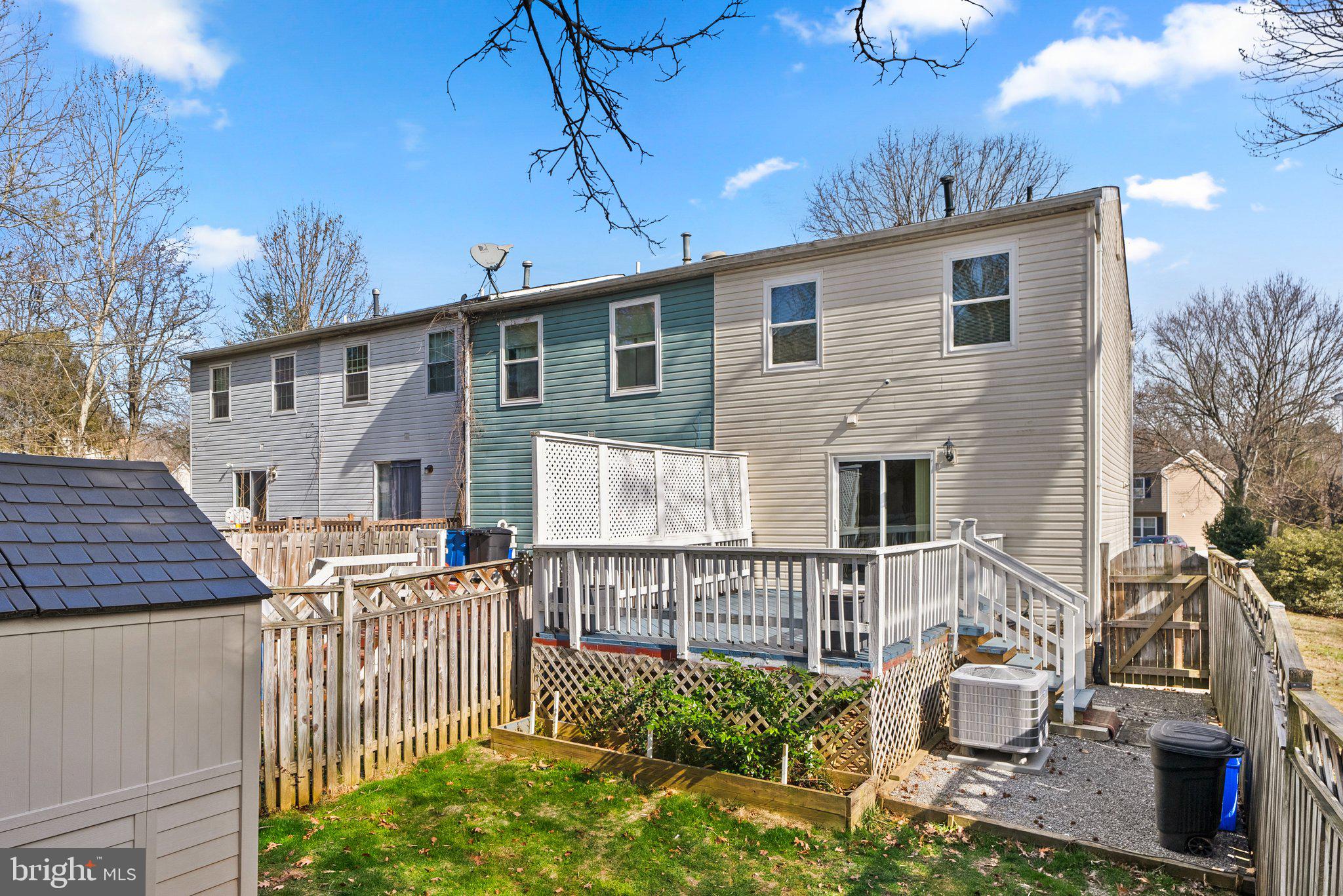 STONEGATE - Residential