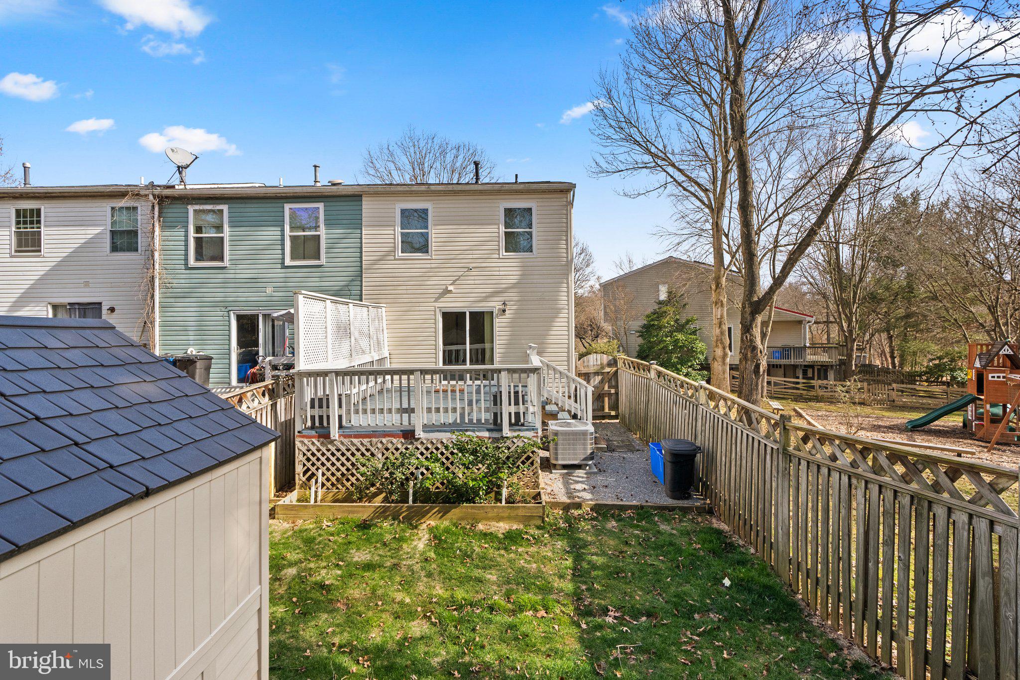 STONEGATE - Residential