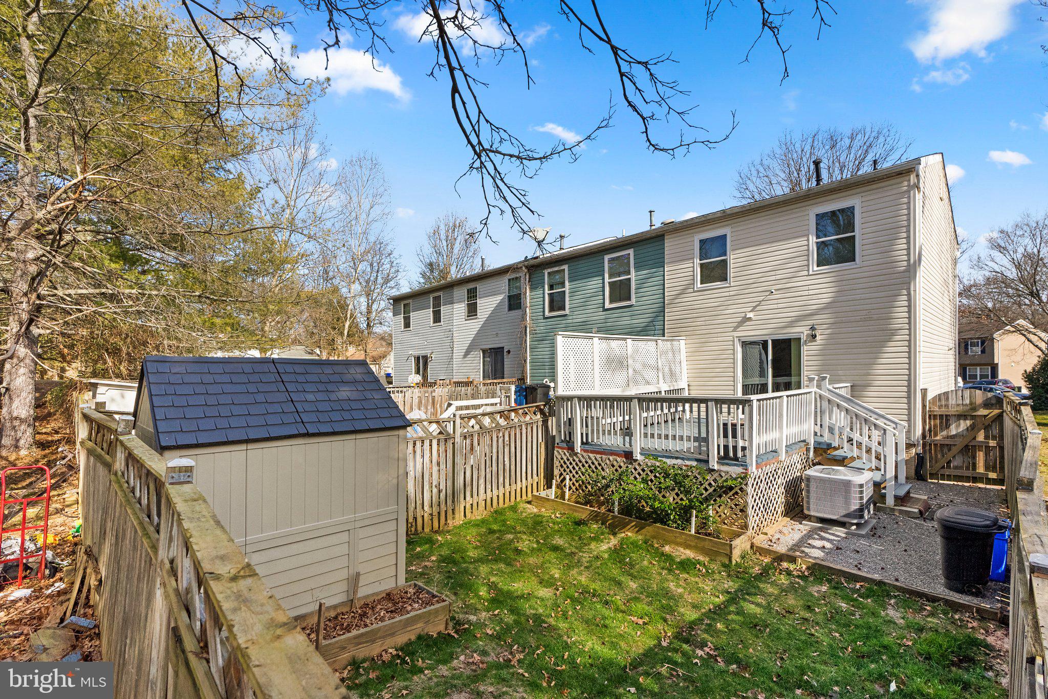 STONEGATE - Residential