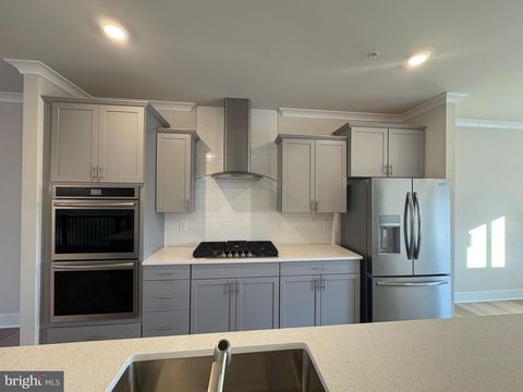 Townhouse For Rent - 265 Swing Arc Ct Ct<br/> Baltimore County, BALTIMORE, MD 21208