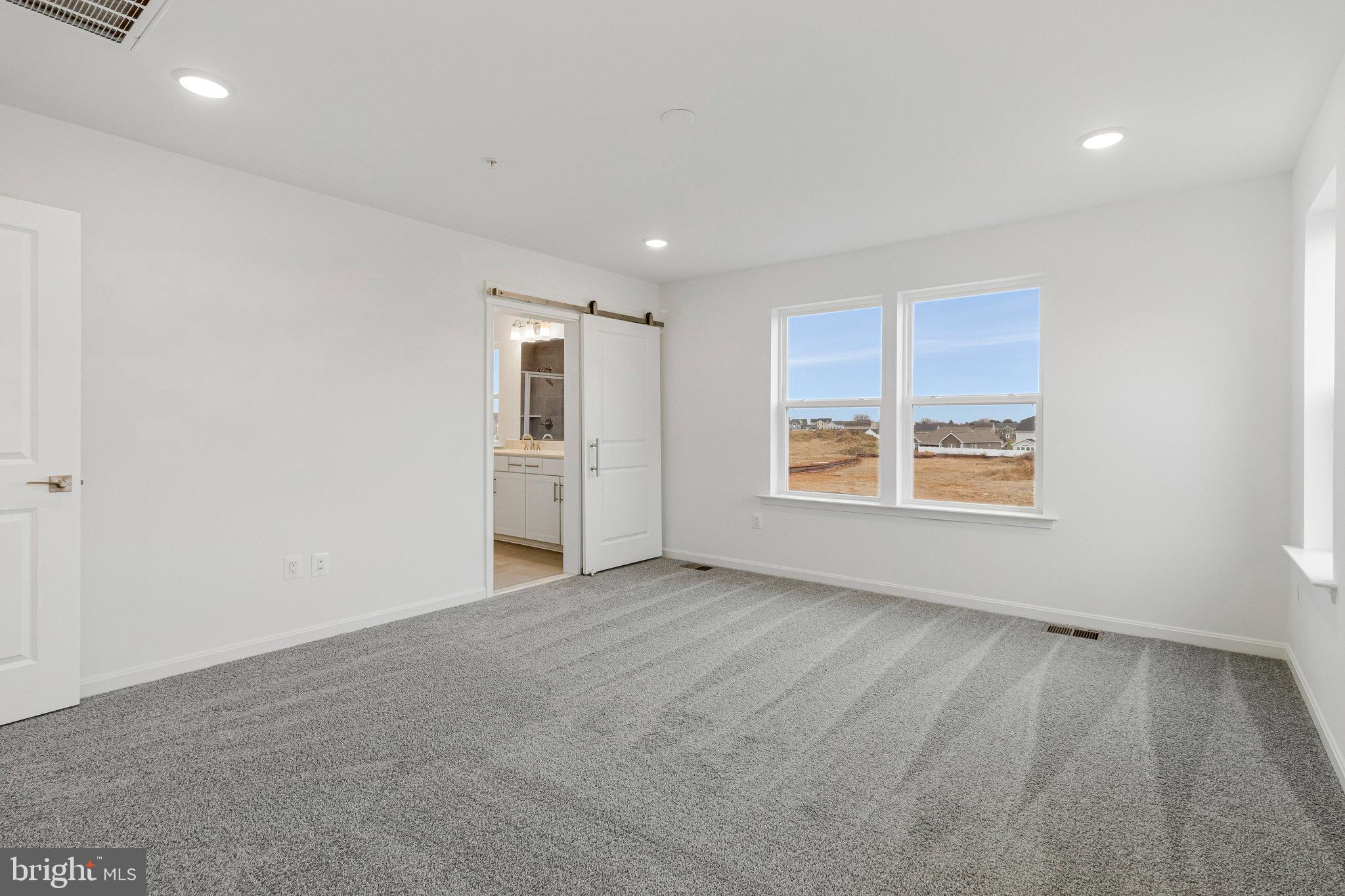 ELMWOOD FARM - Residential