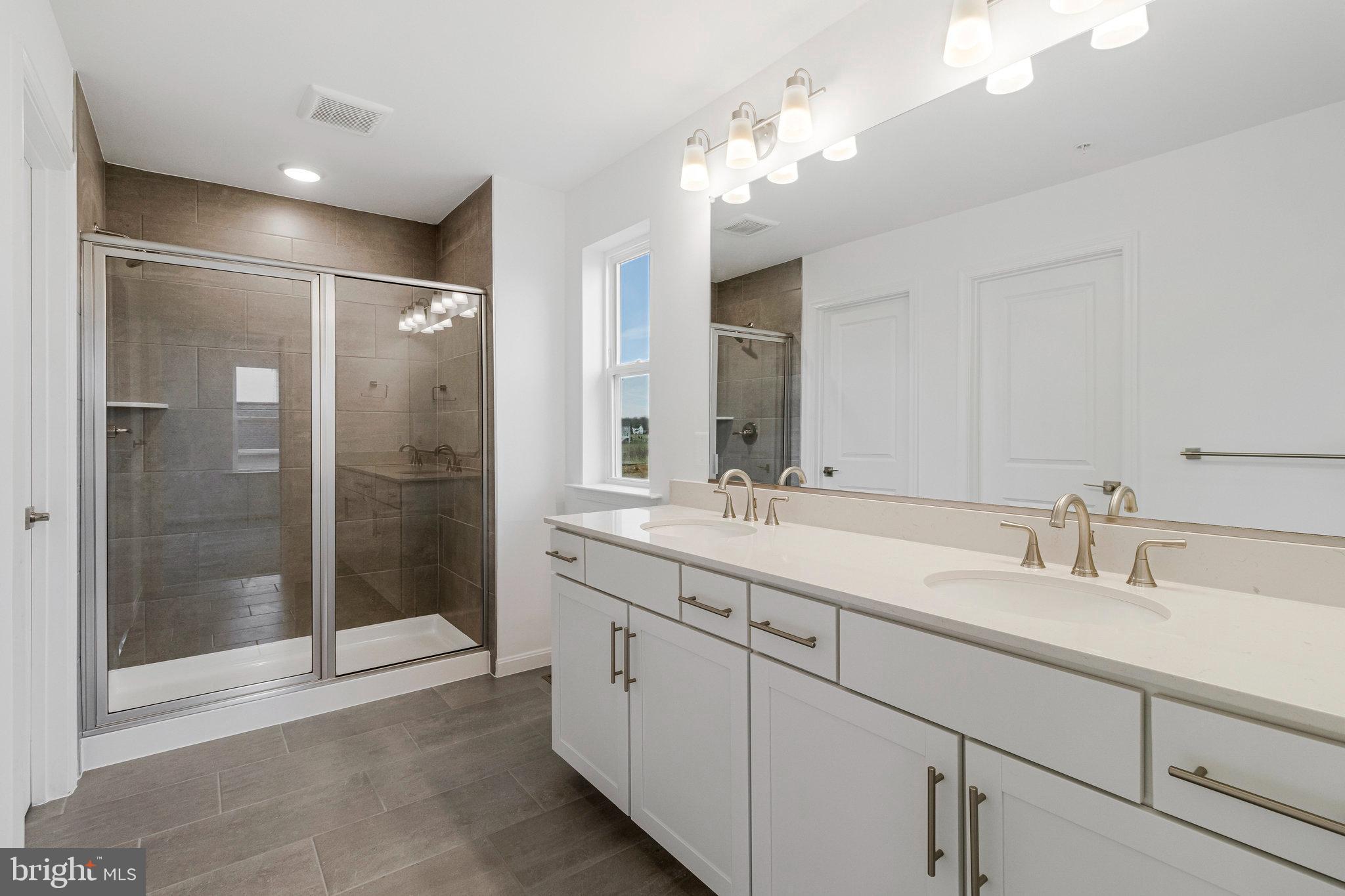 ELMWOOD FARM - Residential