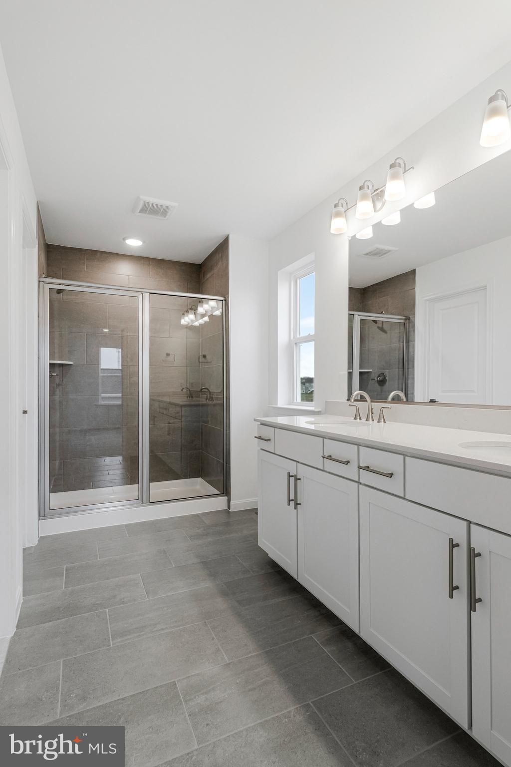 ELMWOOD FARM - Residential