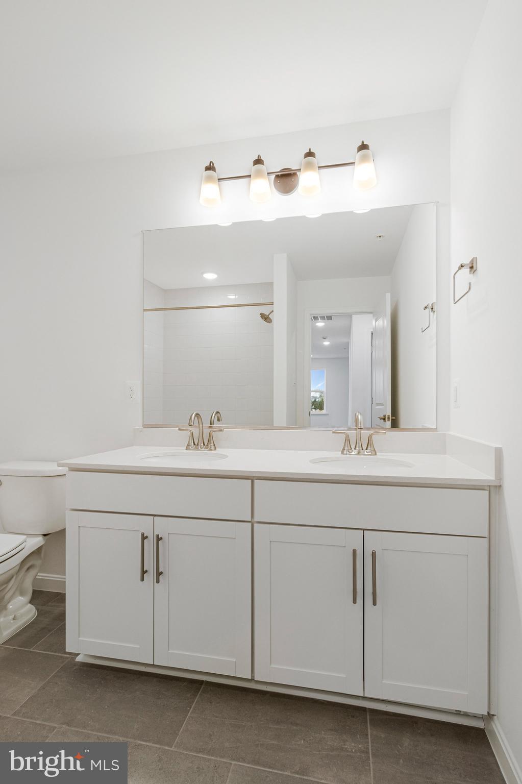 ELMWOOD FARM - Residential