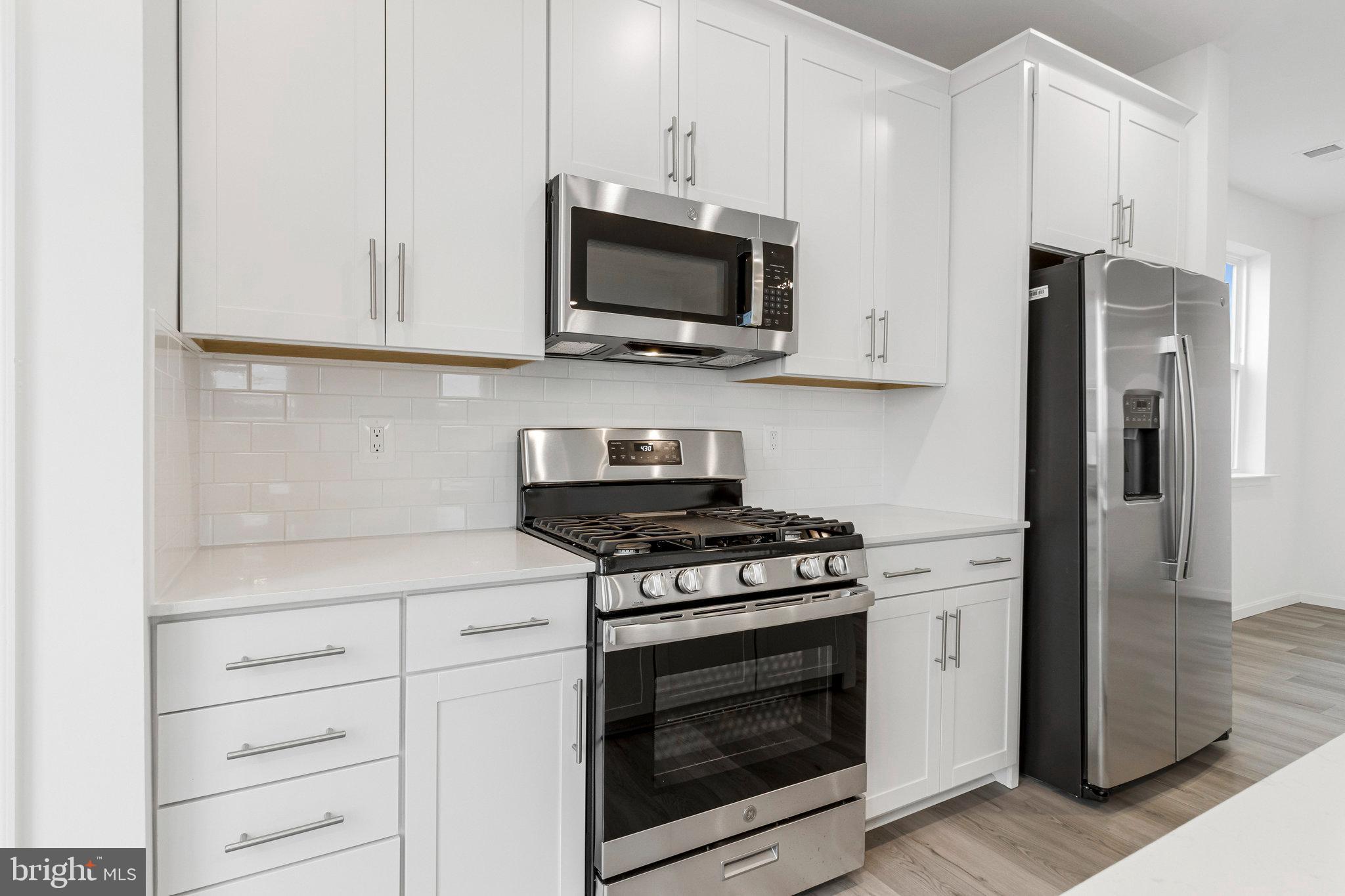 ELMWOOD FARM - Residential