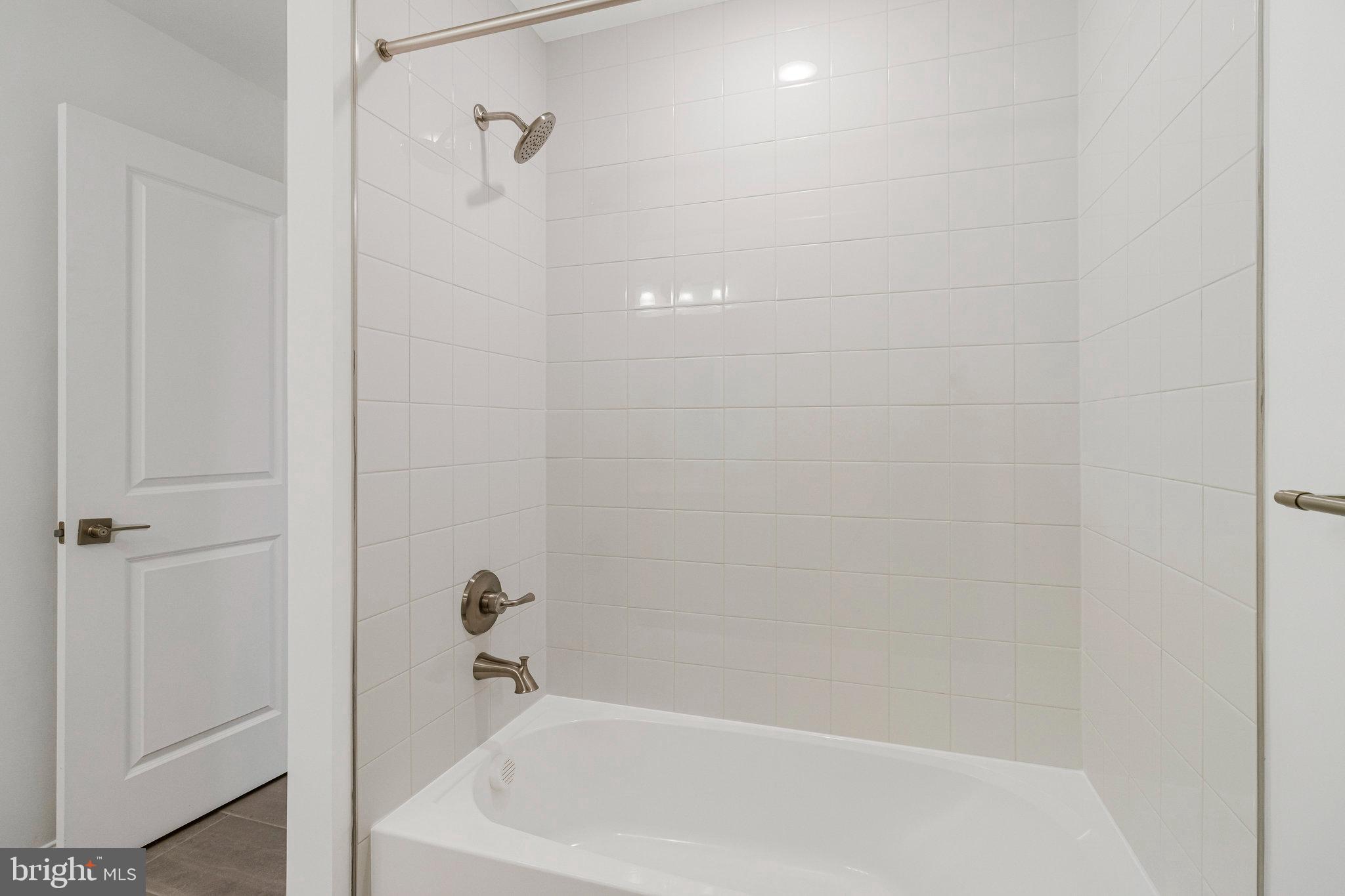 ELMWOOD FARM - Residential