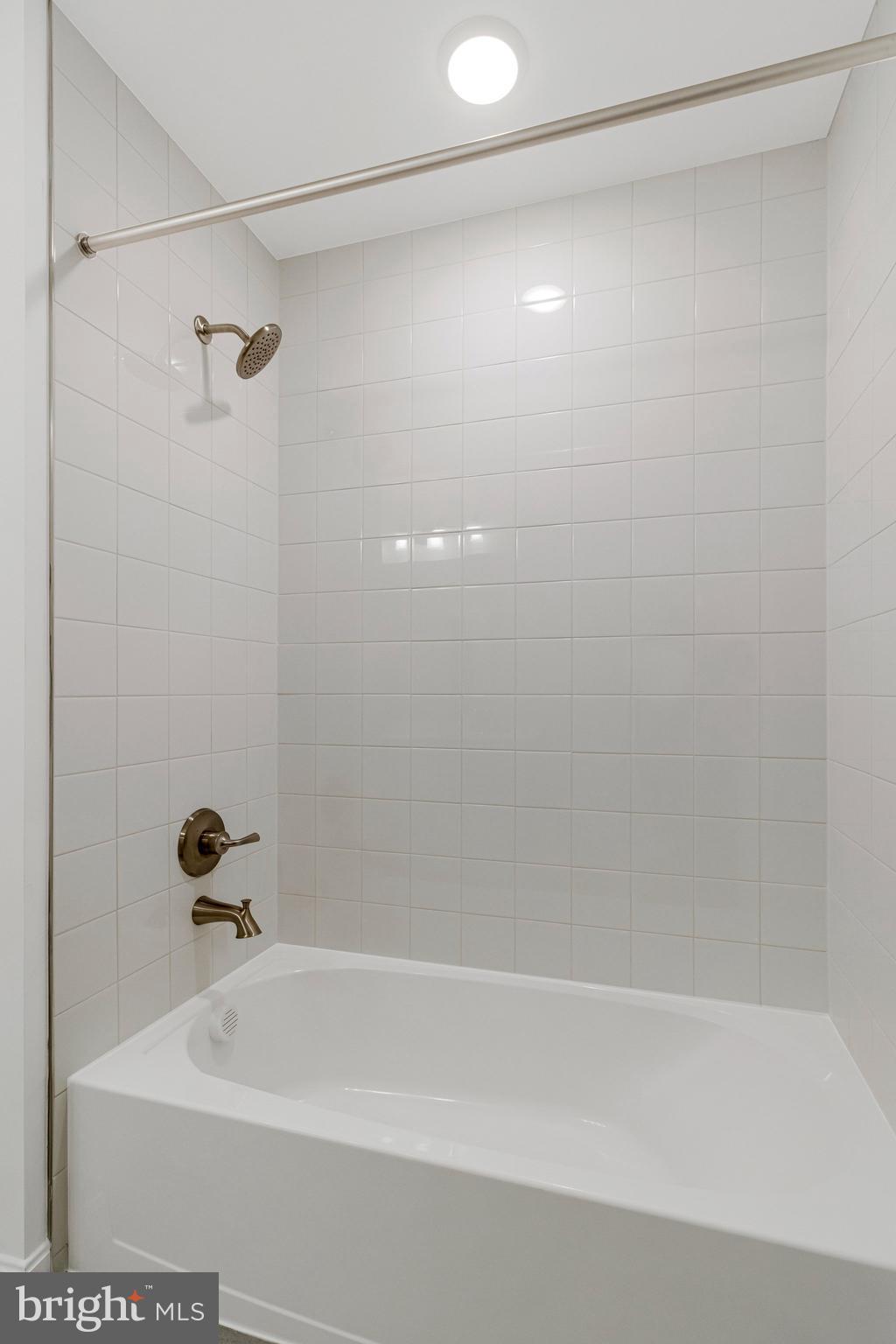 ELMWOOD FARM - Residential