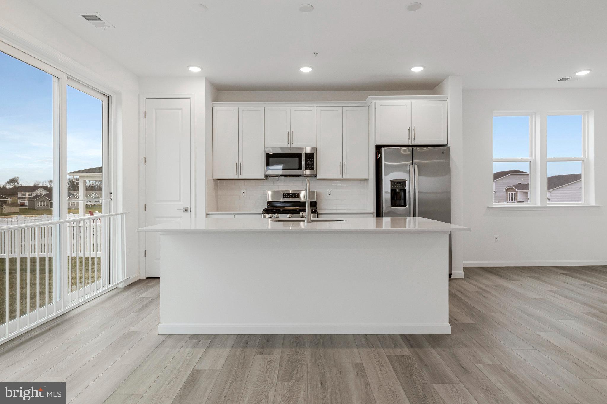 ELMWOOD FARM - Residential