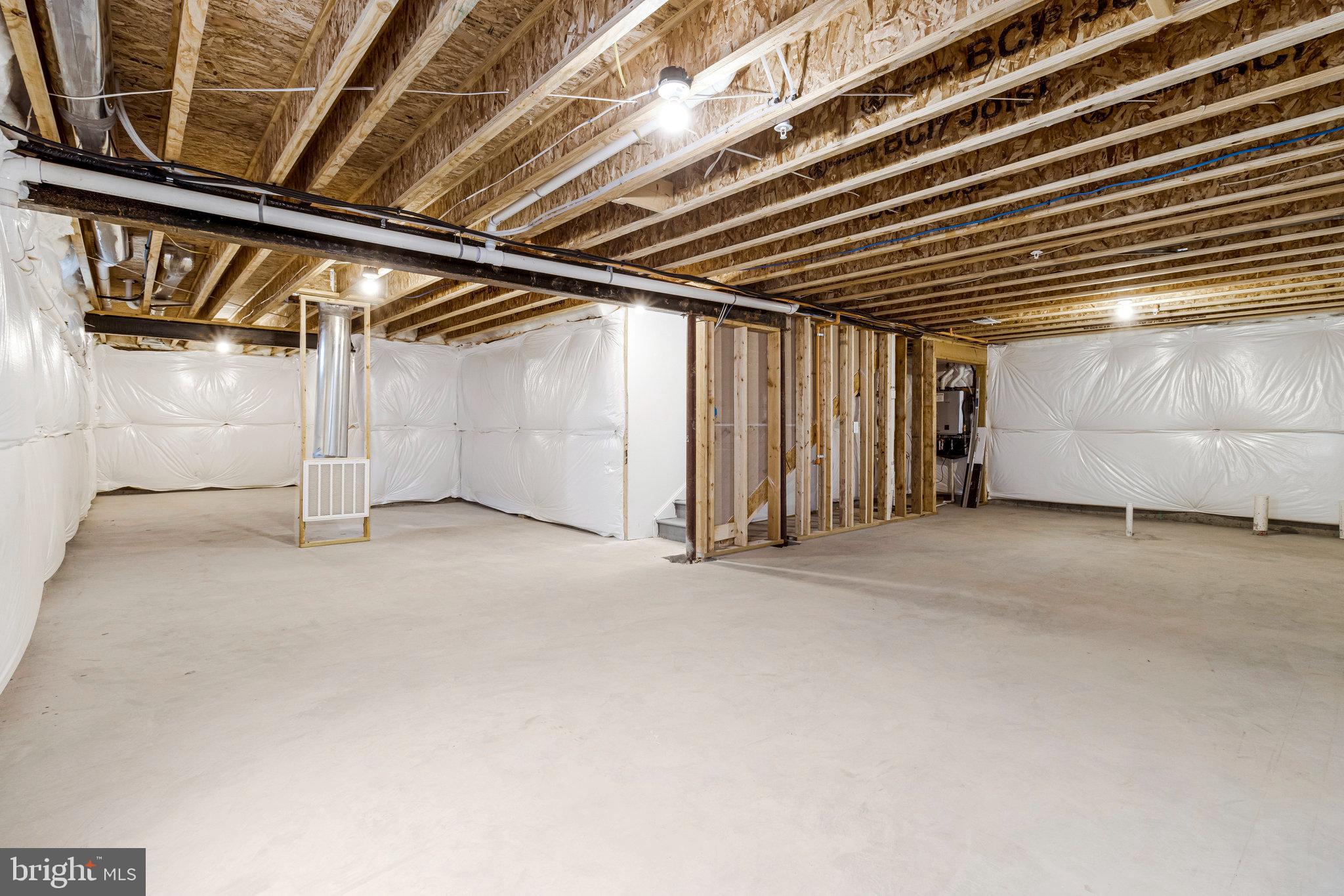 ELMWOOD FARM - Residential