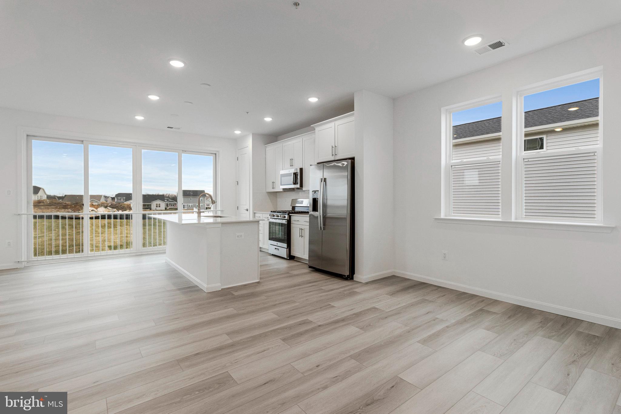 ELMWOOD FARM - Residential