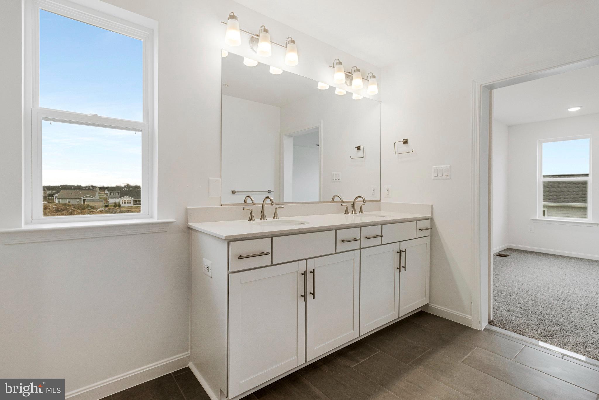 ELMWOOD FARM - Residential