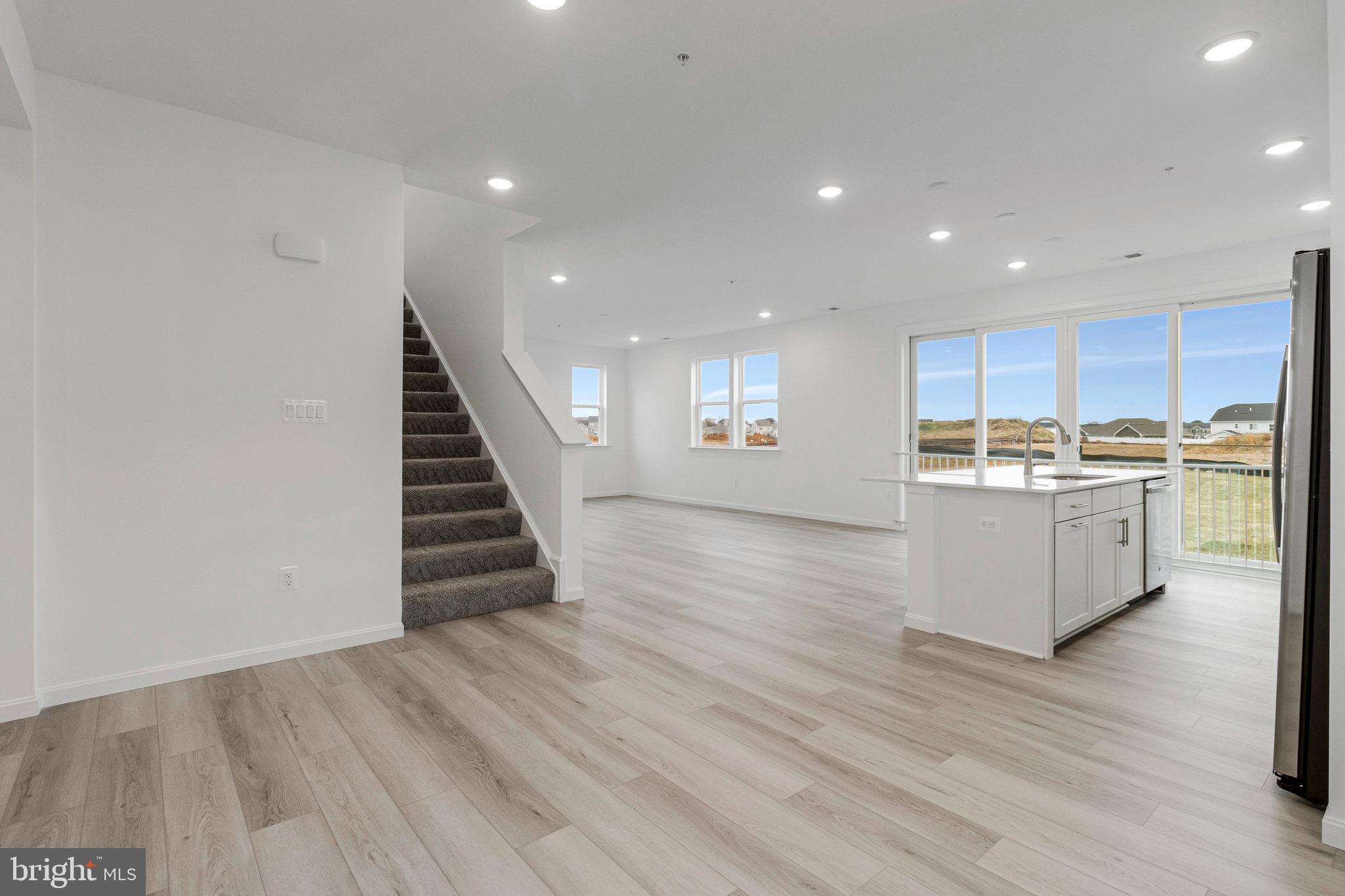 ELMWOOD FARM - Residential