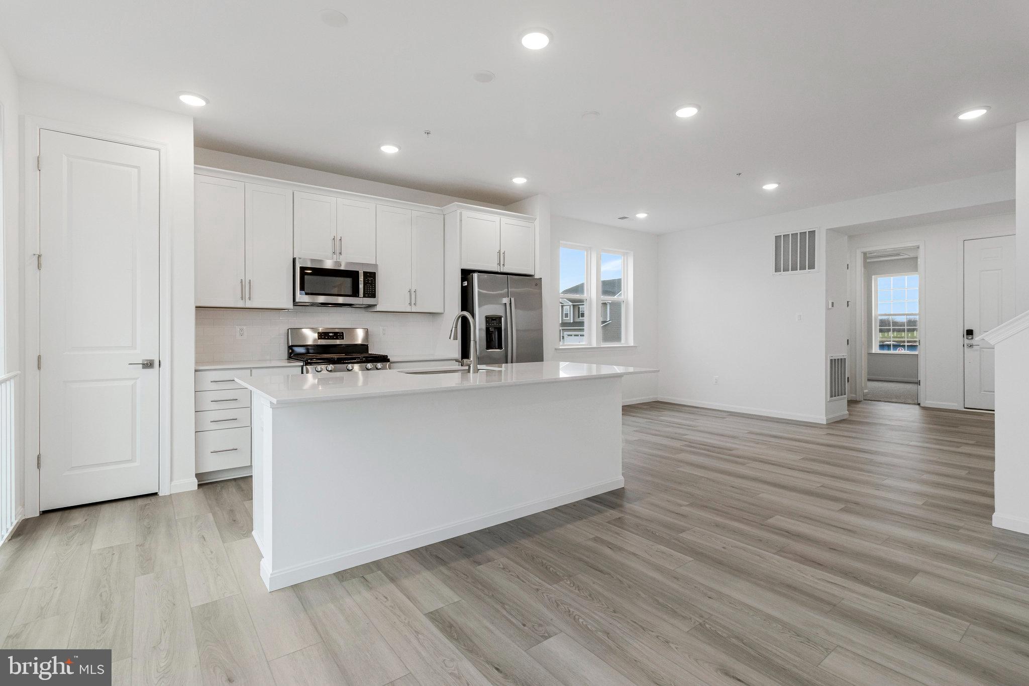 ELMWOOD FARM - Residential