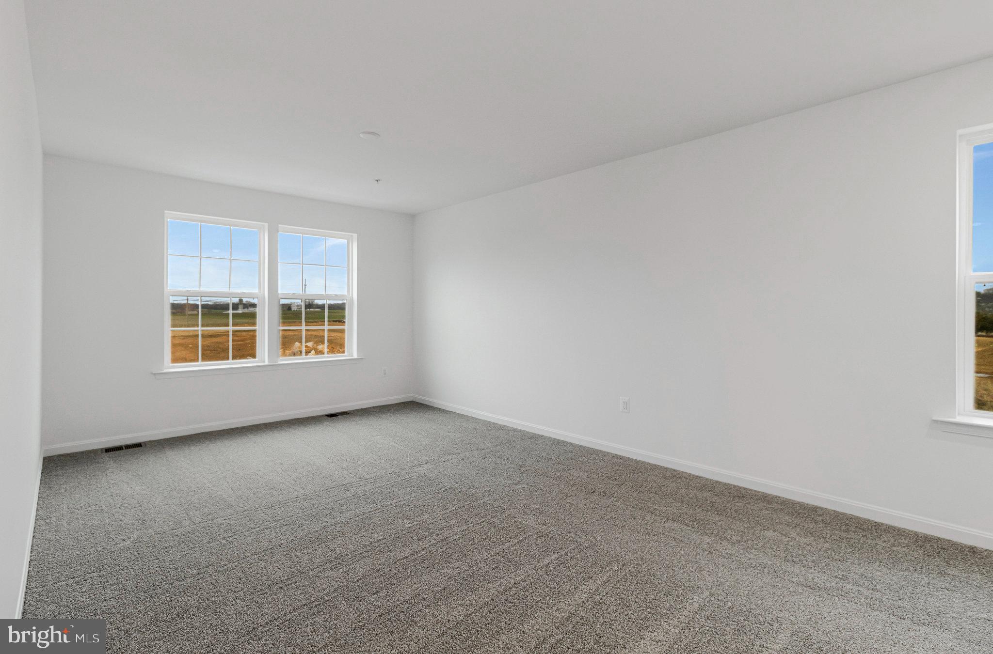 ELMWOOD FARM - Residential