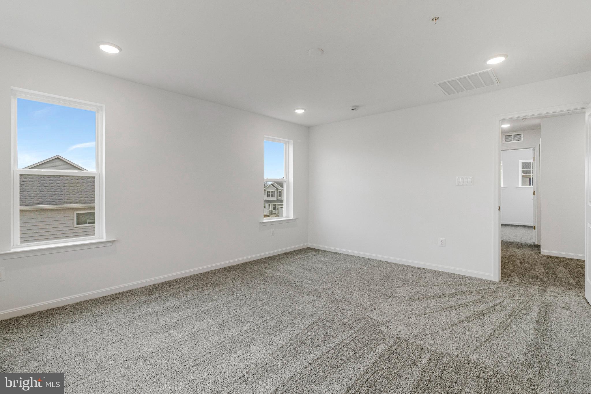 ELMWOOD FARM - Residential