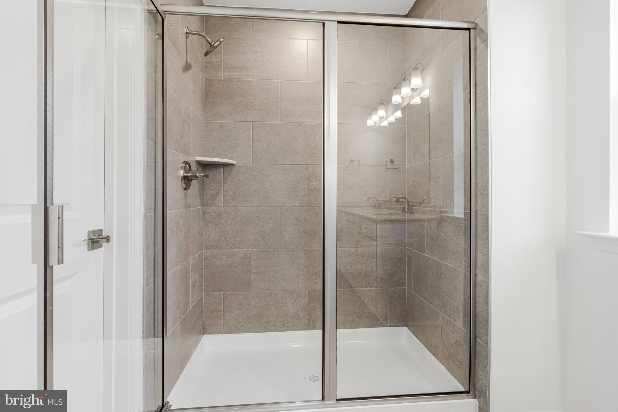 ELMWOOD FARM - Residential