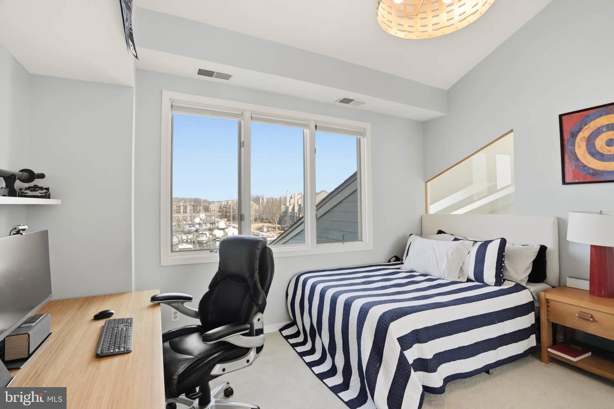 CHESAPEAKE HARBOUR - Residential