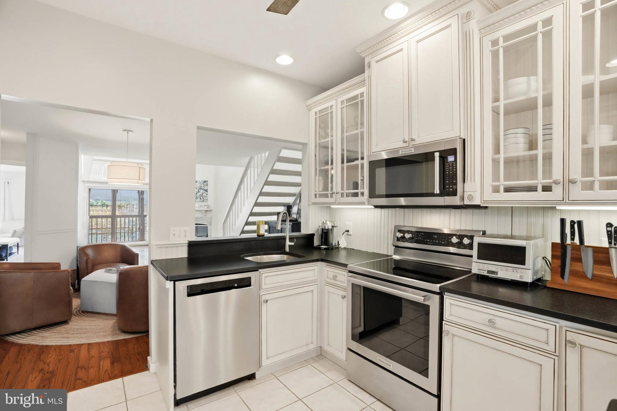 CHESAPEAKE HARBOUR - Residential