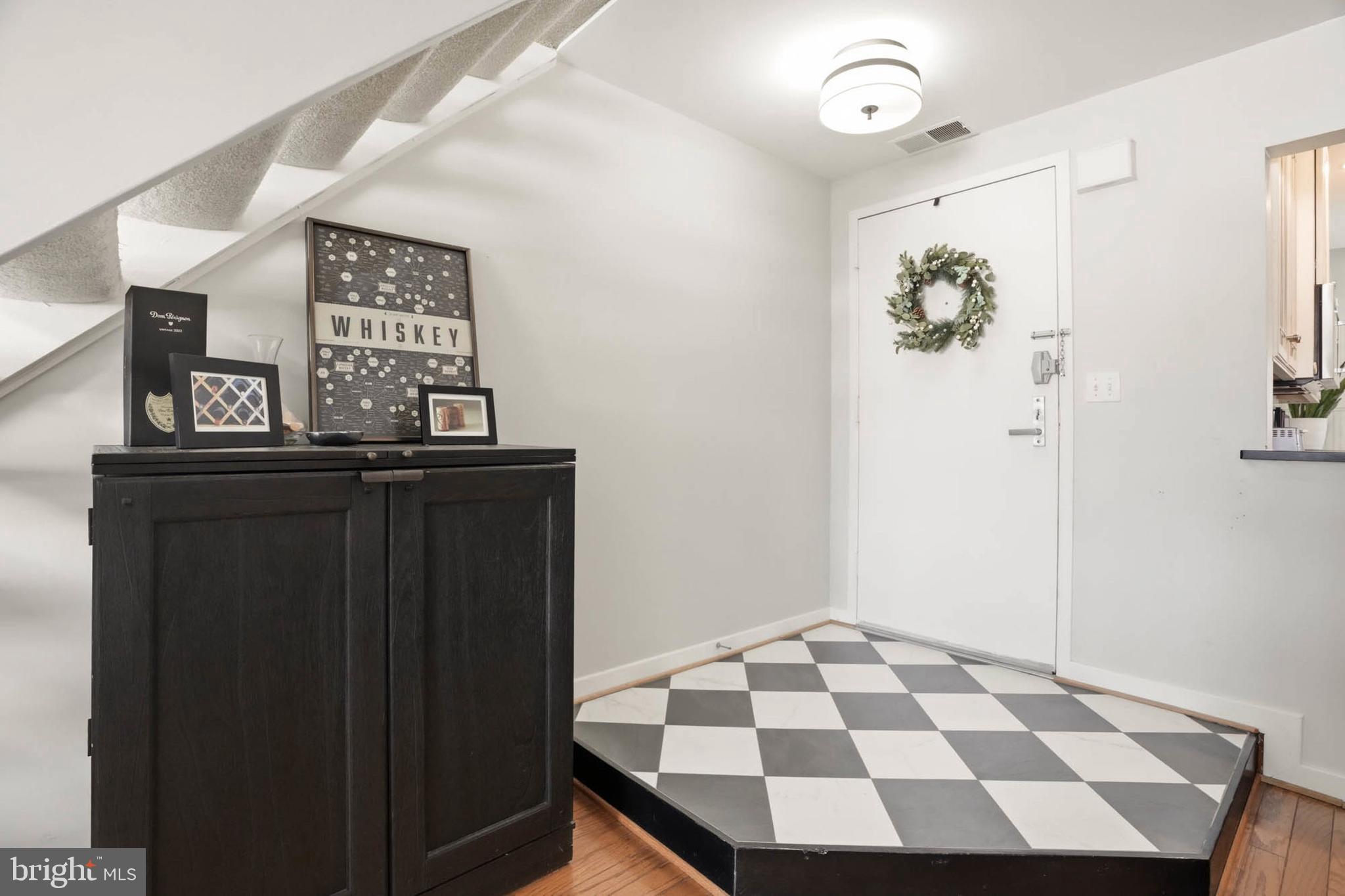 CHESAPEAKE HARBOUR - Residential