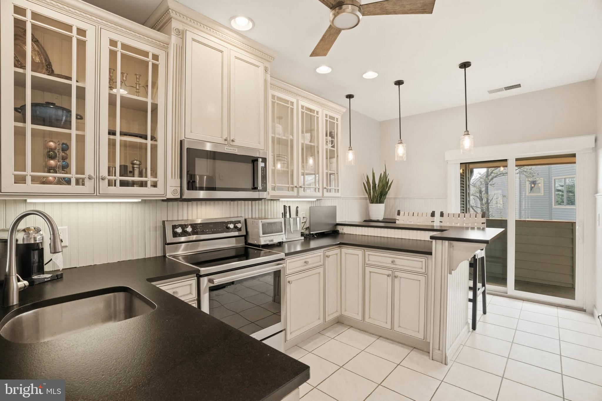 CHESAPEAKE HARBOUR - Residential