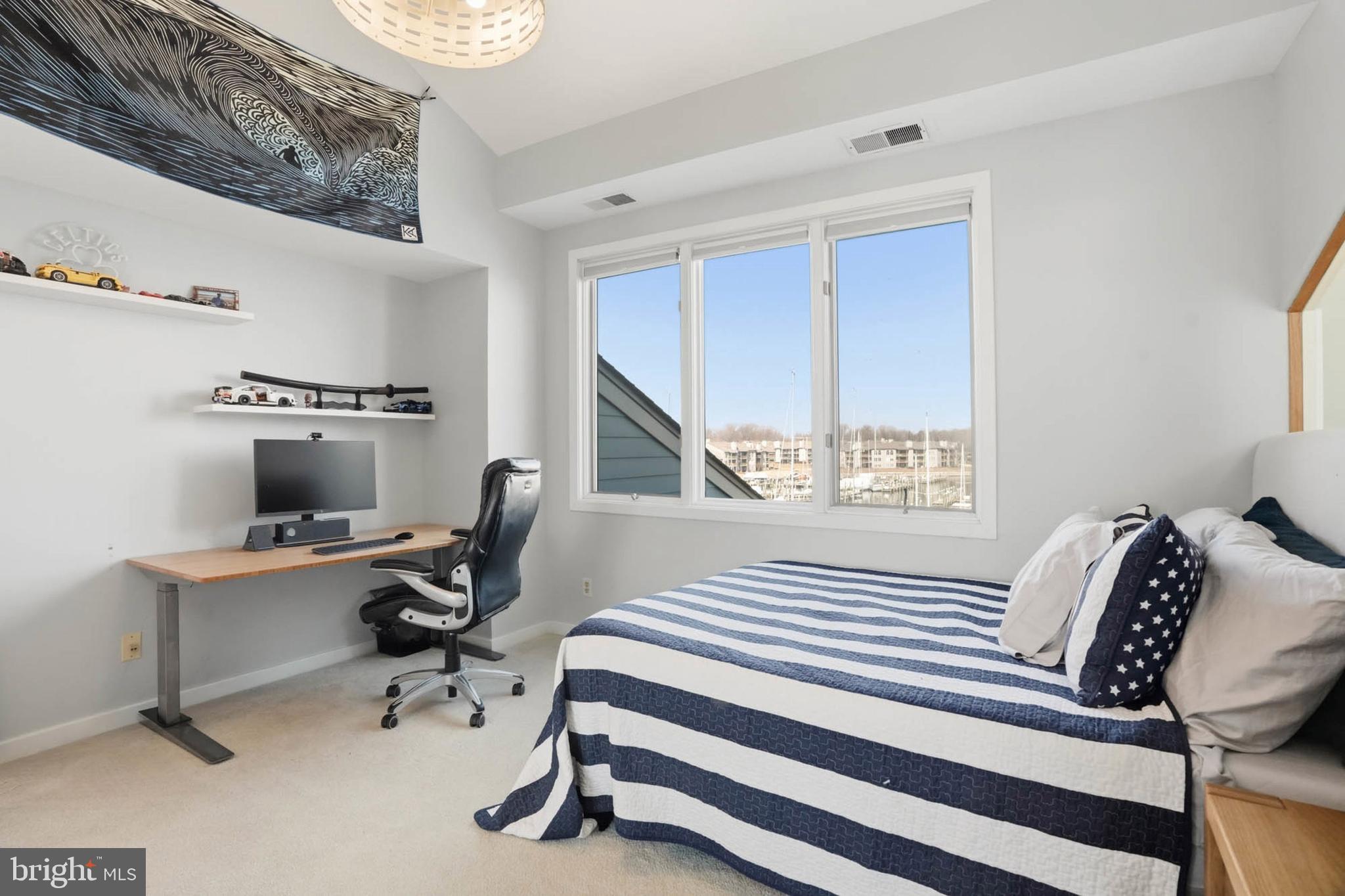 CHESAPEAKE HARBOUR - Residential