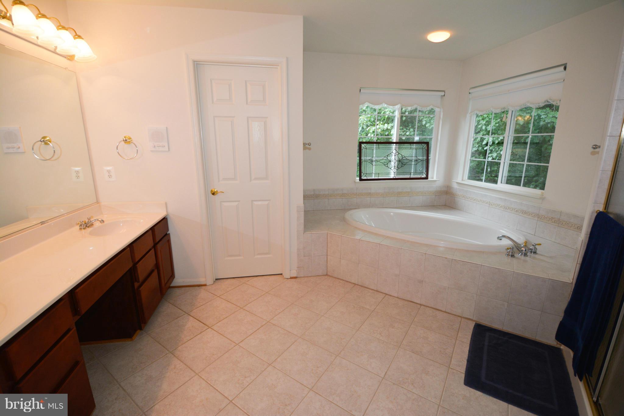 SWANS CREEK - Residential